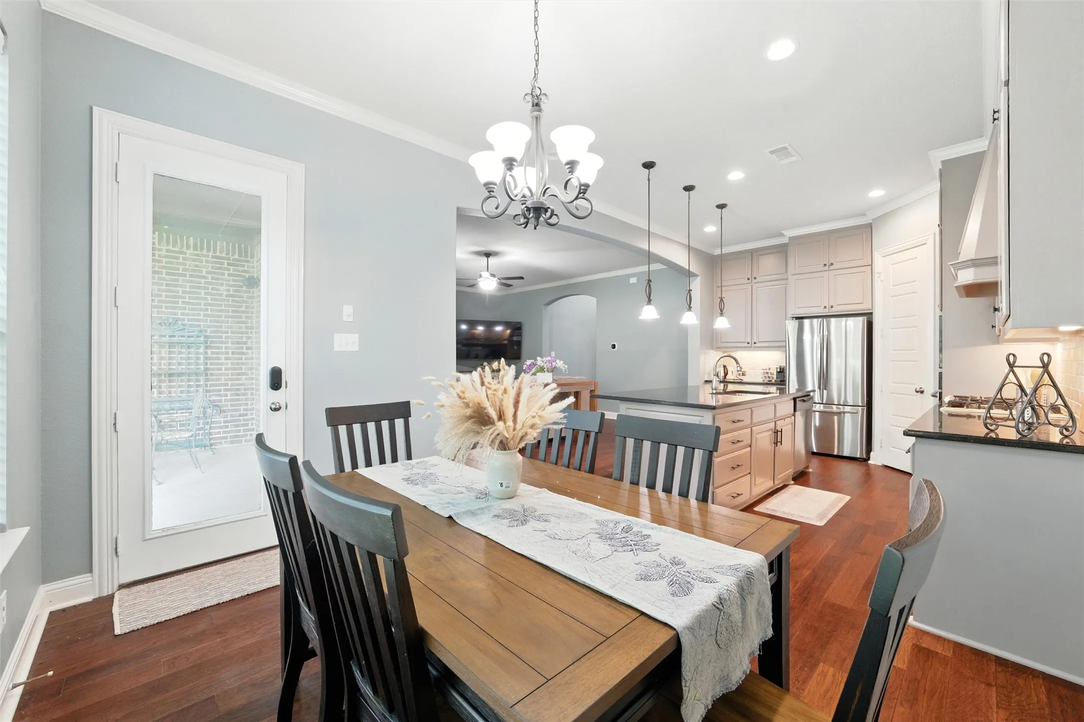 Single Family Residence For Sale in Ellis County , 103 Water Garden Drive, Waxahachie, Texas 75165, 5 Bedroom, 3 Bathroom, 3 Garage spaces, 2,940 Sqft, built in 2017, Price $599,000, mls#20982642, Real Estate Agent in Waxahachie, Homes For Sale in Ellis county, Homes For Sale in Waxahachie, Realtor in Waxahachie Texas, Real Estate Brokerage Independent Realty Texas, Luminita Cordes Realtor