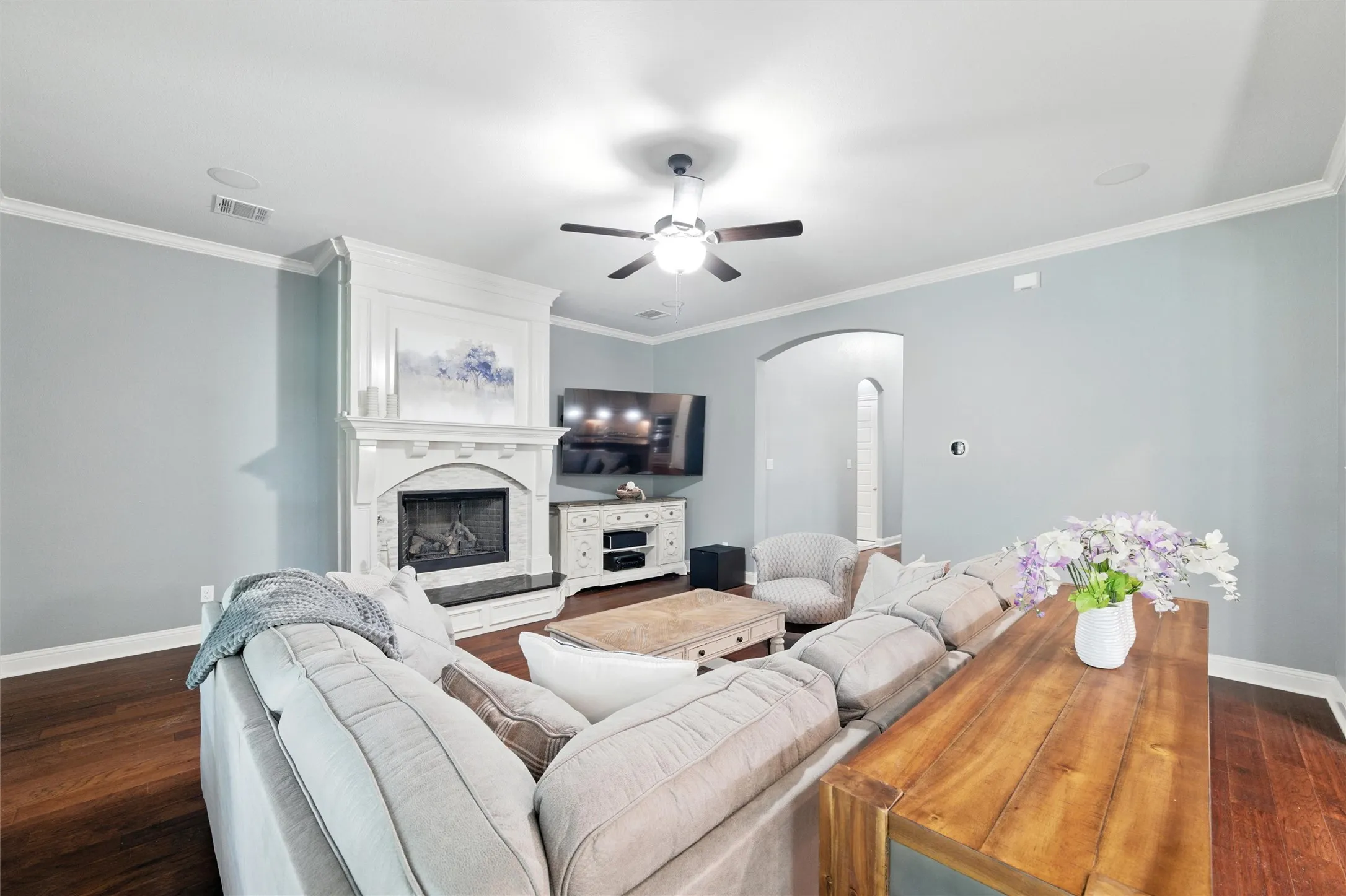 Single Family Residence For Sale in Ellis County , 103 Water Garden Drive, Waxahachie, Texas 75165, 5 Bedroom, 3 Bathroom, 3 Garage spaces, 2,940 Sqft, built in 2017, Price $599,000, mls#20982642, Real Estate Agent in Waxahachie, Homes For Sale in Ellis county, Homes For Sale in Waxahachie, Realtor in Waxahachie Texas, Real Estate Brokerage Independent Realty Texas, Luminita Cordes Realtor