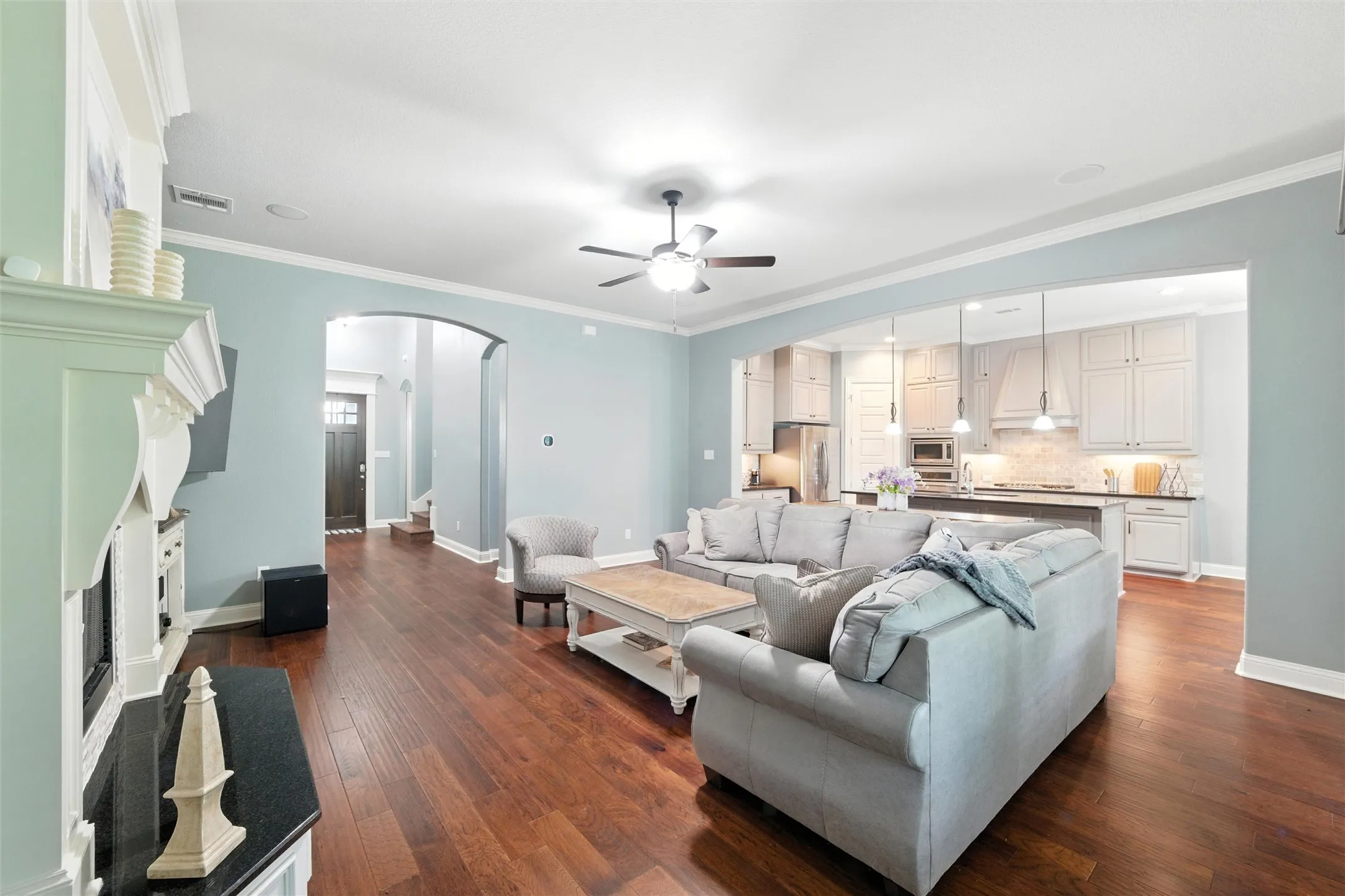 Single Family Residence For Sale in Ellis County , 103 Water Garden Drive, Waxahachie, Texas 75165, 5 Bedroom, 3 Bathroom, 3 Garage spaces, 2,940 Sqft, built in 2017, Price $599,000, mls#20982642, Real Estate Agent in Waxahachie, Homes For Sale in Ellis county, Homes For Sale in Waxahachie, Realtor in Waxahachie Texas, Real Estate Brokerage Independent Realty Texas, Luminita Cordes Realtor