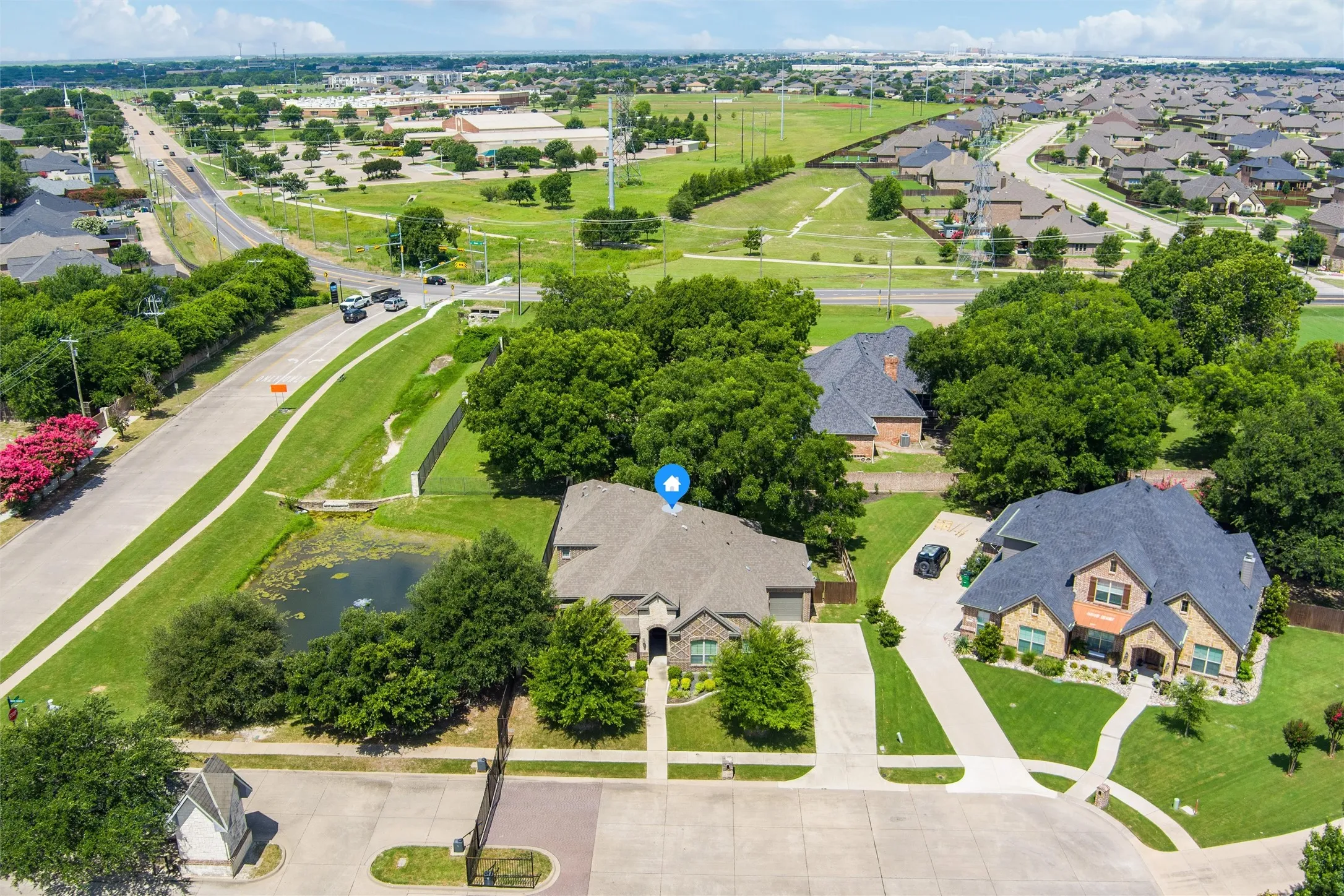 Single Family Residence For Sale in Ellis County , 103 Water Garden Drive, Waxahachie, Texas 75165, 5 Bedroom, 3 Bathroom, 3 Garage spaces, 2,940 Sqft, built in 2017, Price $599,000, mls#20982642, Real Estate Agent in Waxahachie, Homes For Sale in Ellis county, Homes For Sale in Waxahachie, Realtor in Waxahachie Texas, Real Estate Brokerage Independent Realty Texas, Luminita Cordes Realtor
