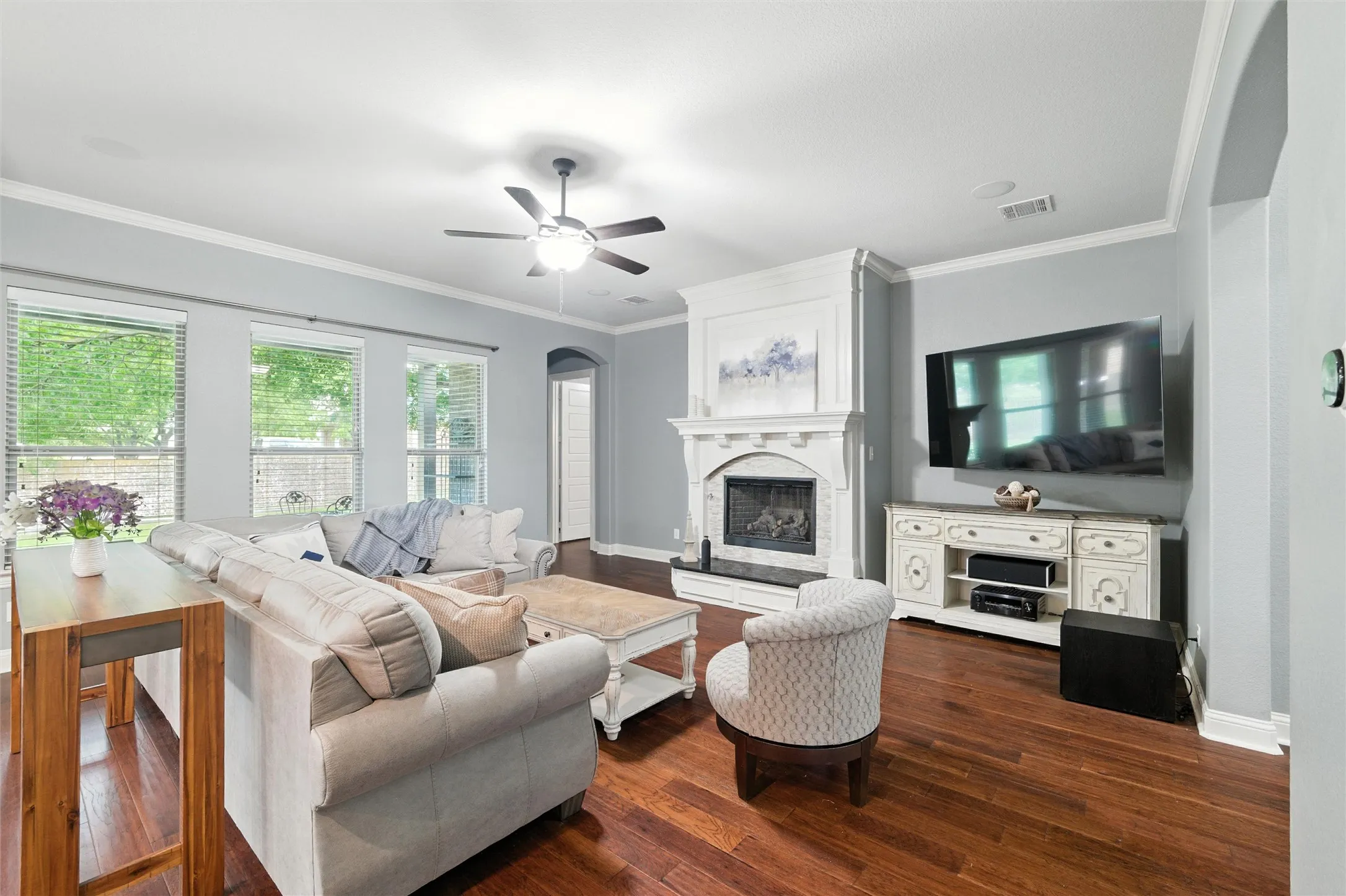 Single Family Residence For Sale in Ellis County , 103 Water Garden Drive, Waxahachie, Texas 75165, 5 Bedroom, 3 Bathroom, 3 Garage spaces, 2,940 Sqft, built in 2017, Price $599,000, mls#20982642, Real Estate Agent in Waxahachie, Homes For Sale in Ellis county, Homes For Sale in Waxahachie, Realtor in Waxahachie Texas, Real Estate Brokerage Independent Realty Texas, Luminita Cordes Realtor