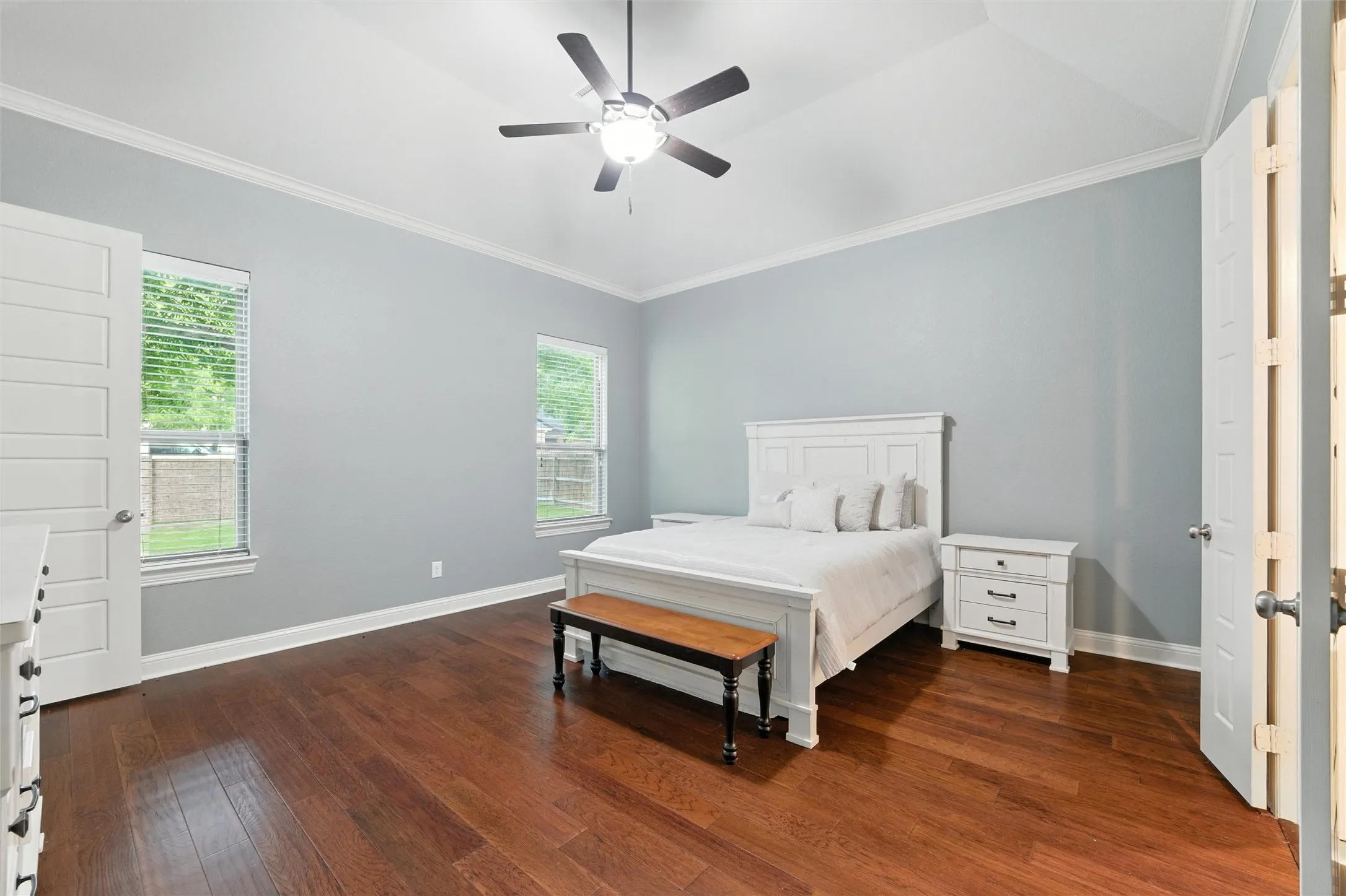 Single Family Residence For Sale in Ellis County , 103 Water Garden Drive, Waxahachie, Texas 75165, 5 Bedroom, 3 Bathroom, 3 Garage spaces, 2,940 Sqft, built in 2017, Price $599,000, mls#20982642, Real Estate Agent in Waxahachie, Homes For Sale in Ellis county, Homes For Sale in Waxahachie, Realtor in Waxahachie Texas, Real Estate Brokerage Independent Realty Texas, Luminita Cordes Realtor