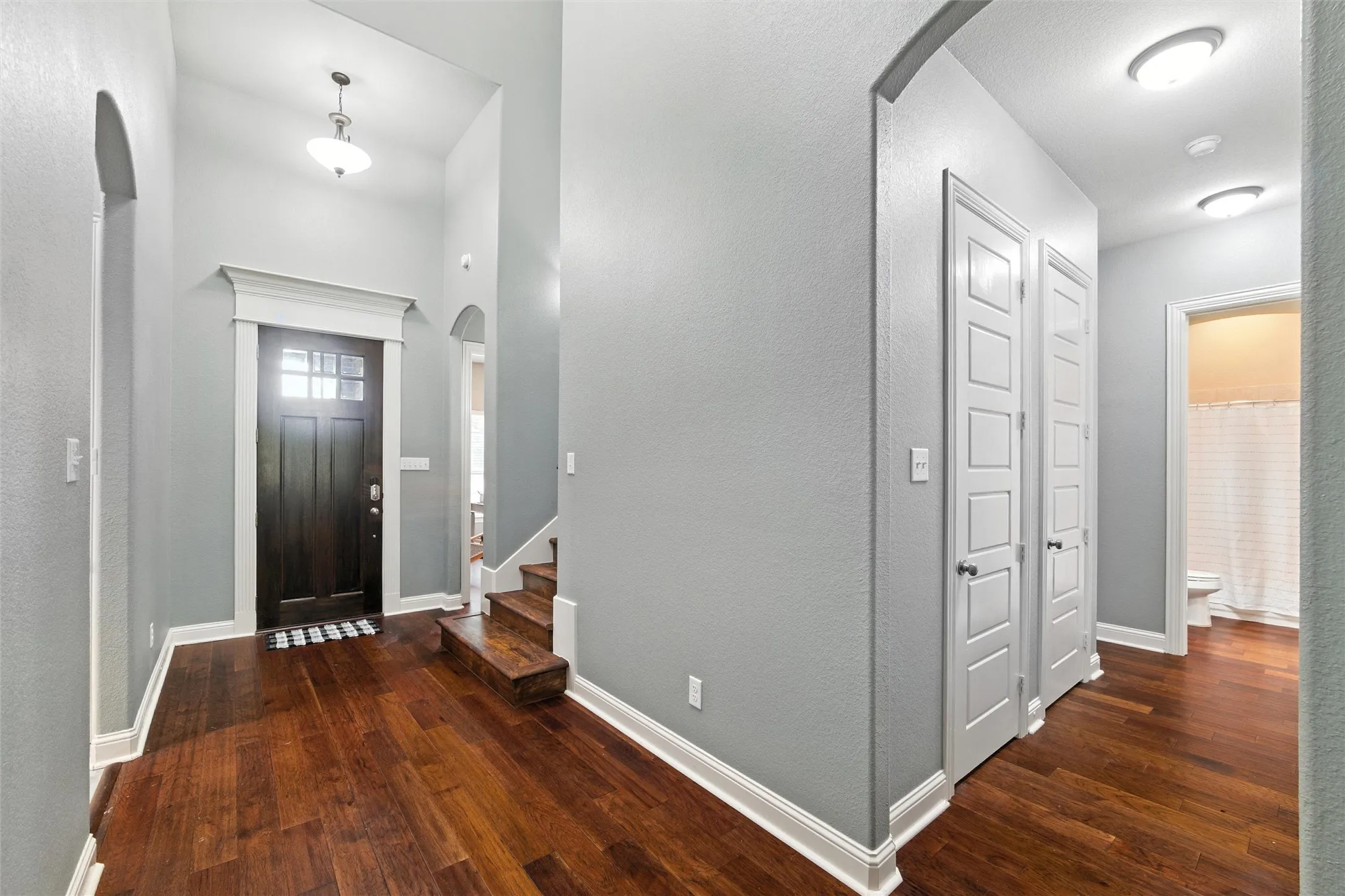 Single Family Residence For Sale in Ellis County , 103 Water Garden Drive, Waxahachie, Texas 75165, 5 Bedroom, 3 Bathroom, 3 Garage spaces, 2,940 Sqft, built in 2017, Price $599,000, mls#20982642, Real Estate Agent in Waxahachie, Homes For Sale in Ellis county, Homes For Sale in Waxahachie, Realtor in Waxahachie Texas, Real Estate Brokerage Independent Realty Texas, Luminita Cordes Realtor