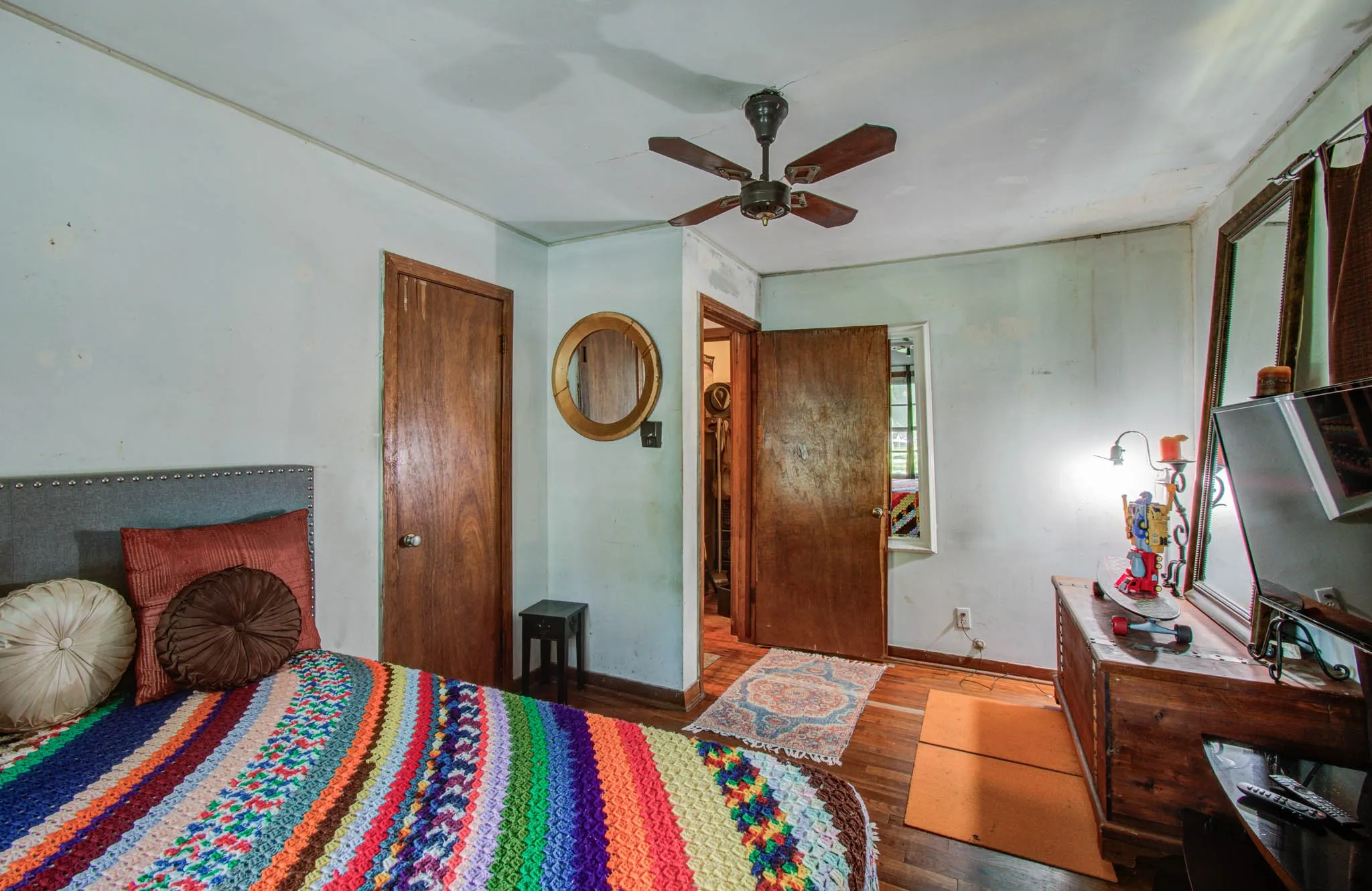 Single Family Residence For Sale in Harris County , 3917 Majestic Street, Houston, Texas 77026, 3 Bedrooms, 1 Bathroom, Garage spaces, 1,420 Sqft, built in 1957, Price $130,000, mls#20982687, Real Estate Agent in Houston, Homes For Sale in Harris county, Homes For Sale in Houston, Realtor in Houston Texas, Real Estate Brokerage Independent Realty Texas, Luminita Cordes Realtor