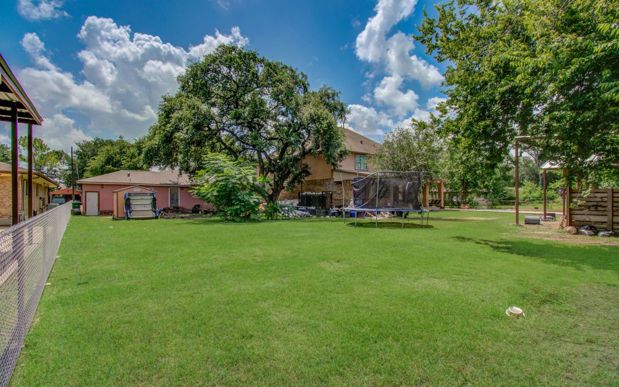 Single Family Residence For Sale in Harris County , 3917 Majestic Street, Houston, Texas 77026, 3 Bedrooms, 1 Bathroom, Garage spaces, 1,420 Sqft, built in 1957, Price $130,000, mls#20982687, Real Estate Agent in Houston, Homes For Sale in Harris county, Homes For Sale in Houston, Realtor in Houston Texas, Real Estate Brokerage Independent Realty Texas, Luminita Cordes Realtor