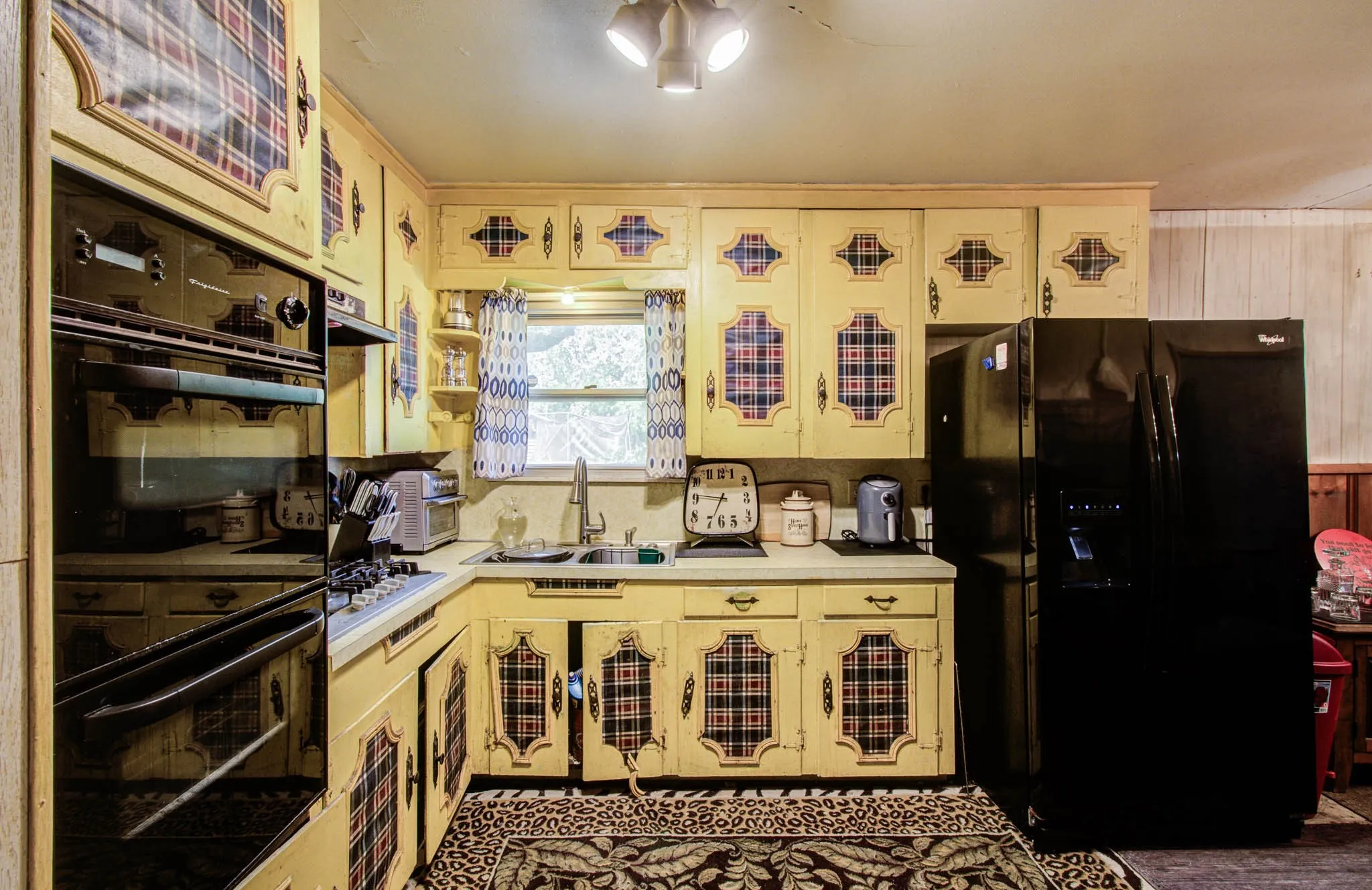 Single Family Residence For Sale in Harris County , 3917 Majestic Street, Houston, Texas 77026, 3 Bedrooms, 1 Bathroom, Garage spaces, 1,420 Sqft, built in 1957, Price $130,000, mls#20982687, Real Estate Agent in Houston, Homes For Sale in Harris county, Homes For Sale in Houston, Realtor in Houston Texas, Real Estate Brokerage Independent Realty Texas, Luminita Cordes Realtor