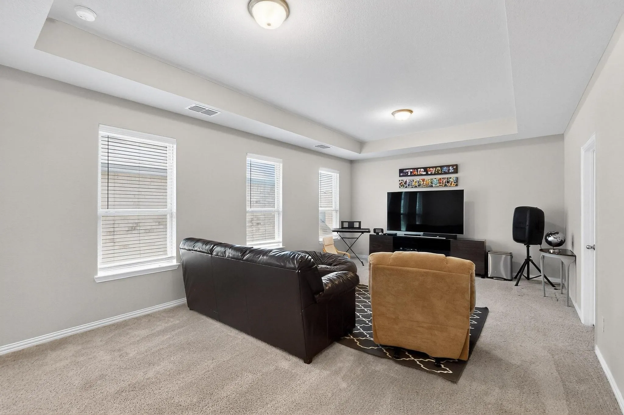 Single Family Residence For Sale in Parker County , 14837 Gentry Drive, Aledo, Texas 76008, 4 Bedroom, 3 Bathroom, 2 Garage spaces, 2,908 Sqft, built in 2019, Preowned, mls#20981540, Real Estate Agent in Aledo, Homes For Sale in Parker county, Homes For Sale in Aledo, Realtor in Aledo Texas, Real Estate Brokerage Independent Realty Texas, Luminita Cordes Realtor