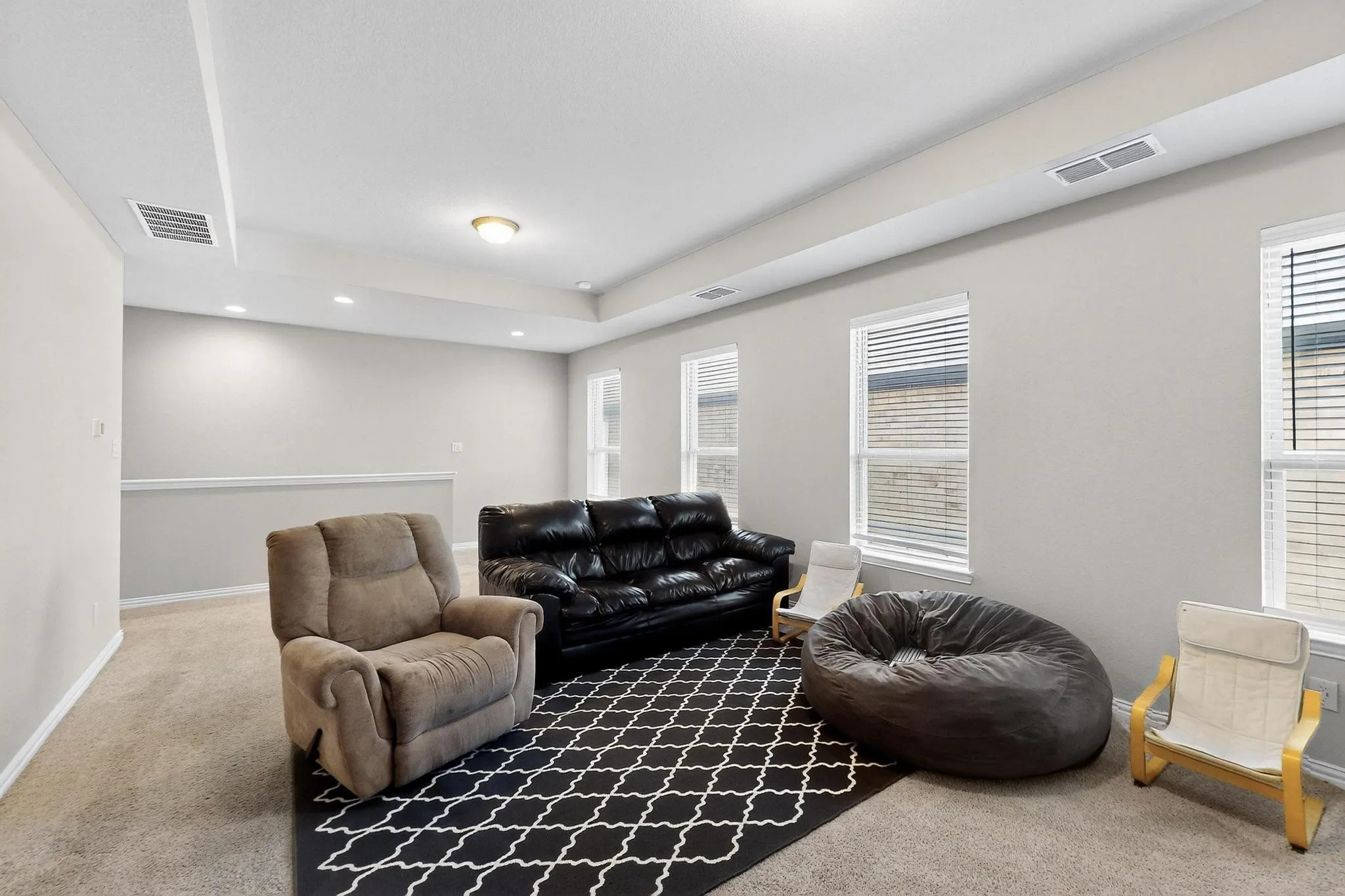 Single Family Residence For Sale in Parker County , 14837 Gentry Drive, Aledo, Texas 76008, 4 Bedroom, 3 Bathroom, 2 Garage spaces, 2,908 Sqft, built in 2019, Preowned, mls#20981540, Real Estate Agent in Aledo, Homes For Sale in Parker county, Homes For Sale in Aledo, Realtor in Aledo Texas, Real Estate Brokerage Independent Realty Texas, Luminita Cordes Realtor