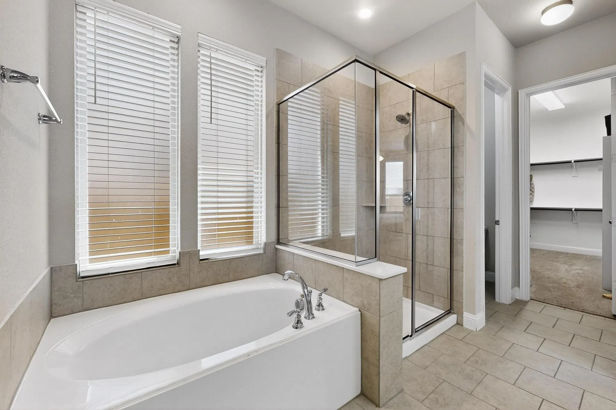 Single Family Residence For Sale in Parker County , 14837 Gentry Drive, Aledo, Texas 76008, 4 Bedroom, 3 Bathroom, 2 Garage spaces, 2,908 Sqft, built in 2019, Preowned, mls#20981540, Real Estate Agent in Aledo, Homes For Sale in Parker county, Homes For Sale in Aledo, Realtor in Aledo Texas, Real Estate Brokerage Independent Realty Texas, Luminita Cordes Realtor