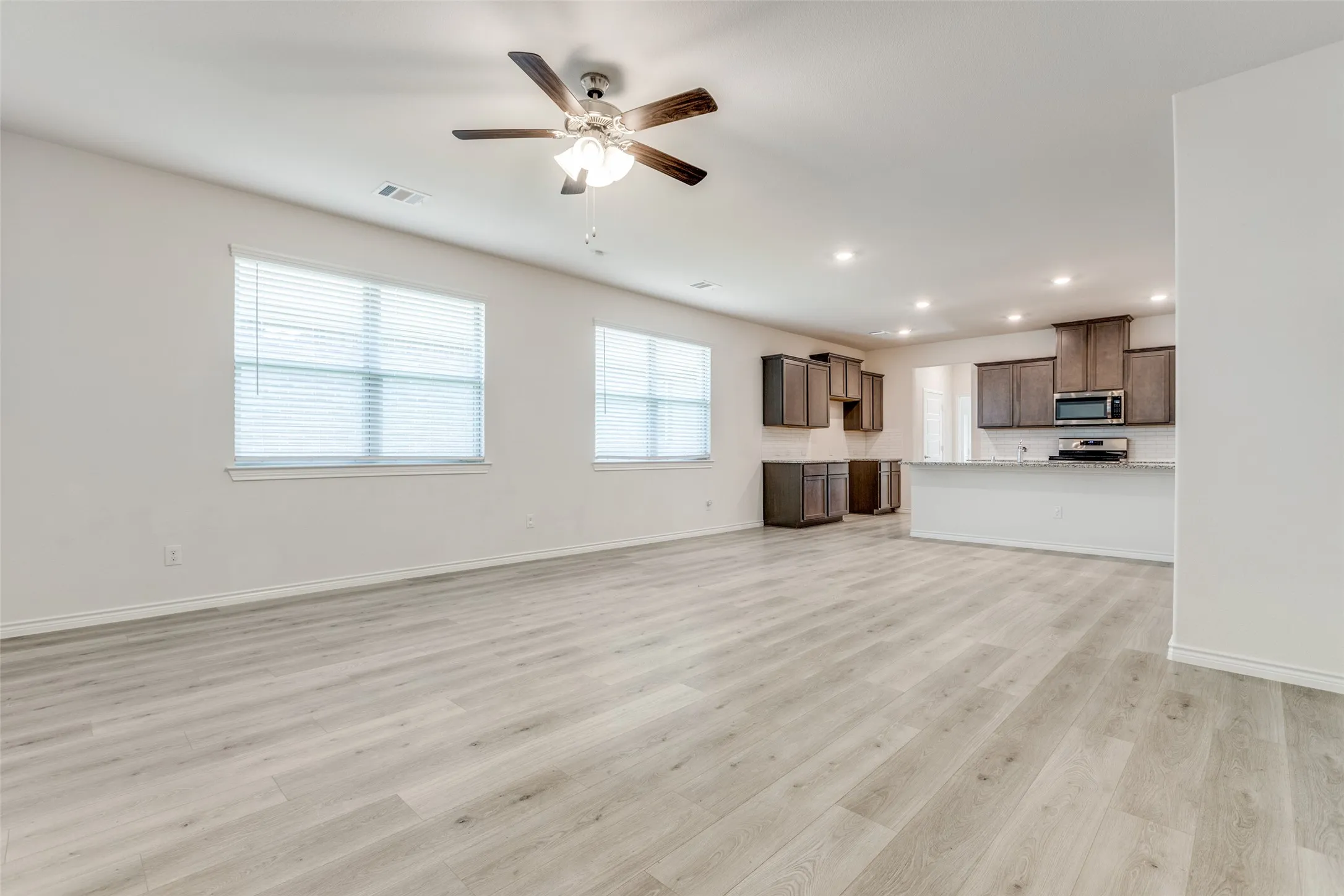 Single Family Residence For Sale in Collin County , 2836 Franklin Drive, Celina, Texas 75009, 3 Bedrooms, 2 Bathrooms, 2 Garage spaces, 1,602 Sqft, built in 2020, Preowned, Price $335,000, mls#20982867, Real Estate Agent in Celina, Homes For Sale in Collin county, Homes For Sale in Celina, Realtor in Celina Texas, Real Estate Brokerage Independent Realty Texas, Luminita Cordes Realtor