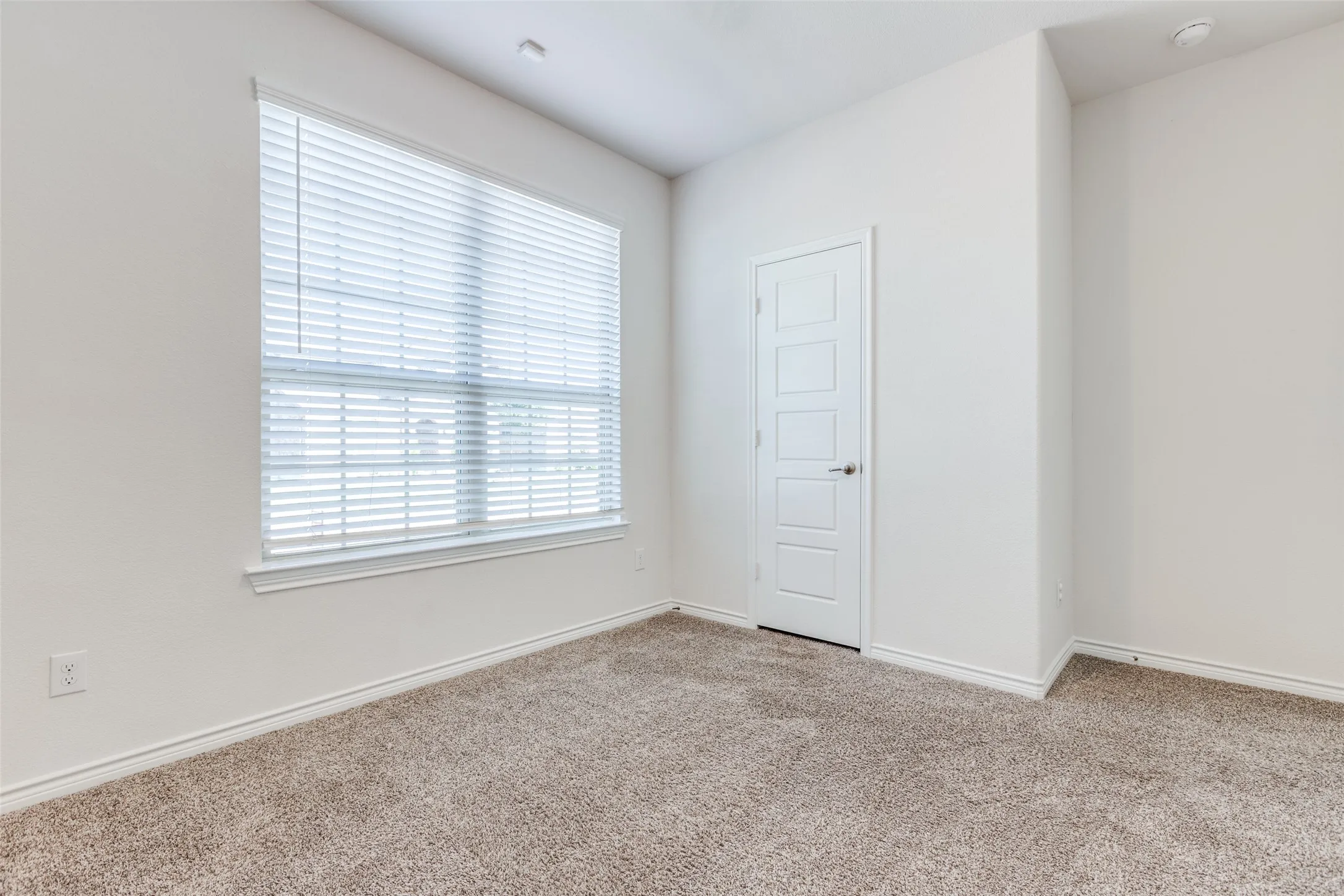 Single Family Residence For Sale in Collin County , 2836 Franklin Drive, Celina, Texas 75009, 3 Bedrooms, 2 Bathrooms, 2 Garage spaces, 1,602 Sqft, built in 2020, Preowned, Price $335,000, mls#20982867, Real Estate Agent in Celina, Homes For Sale in Collin county, Homes For Sale in Celina, Realtor in Celina Texas, Real Estate Brokerage Independent Realty Texas, Luminita Cordes Realtor