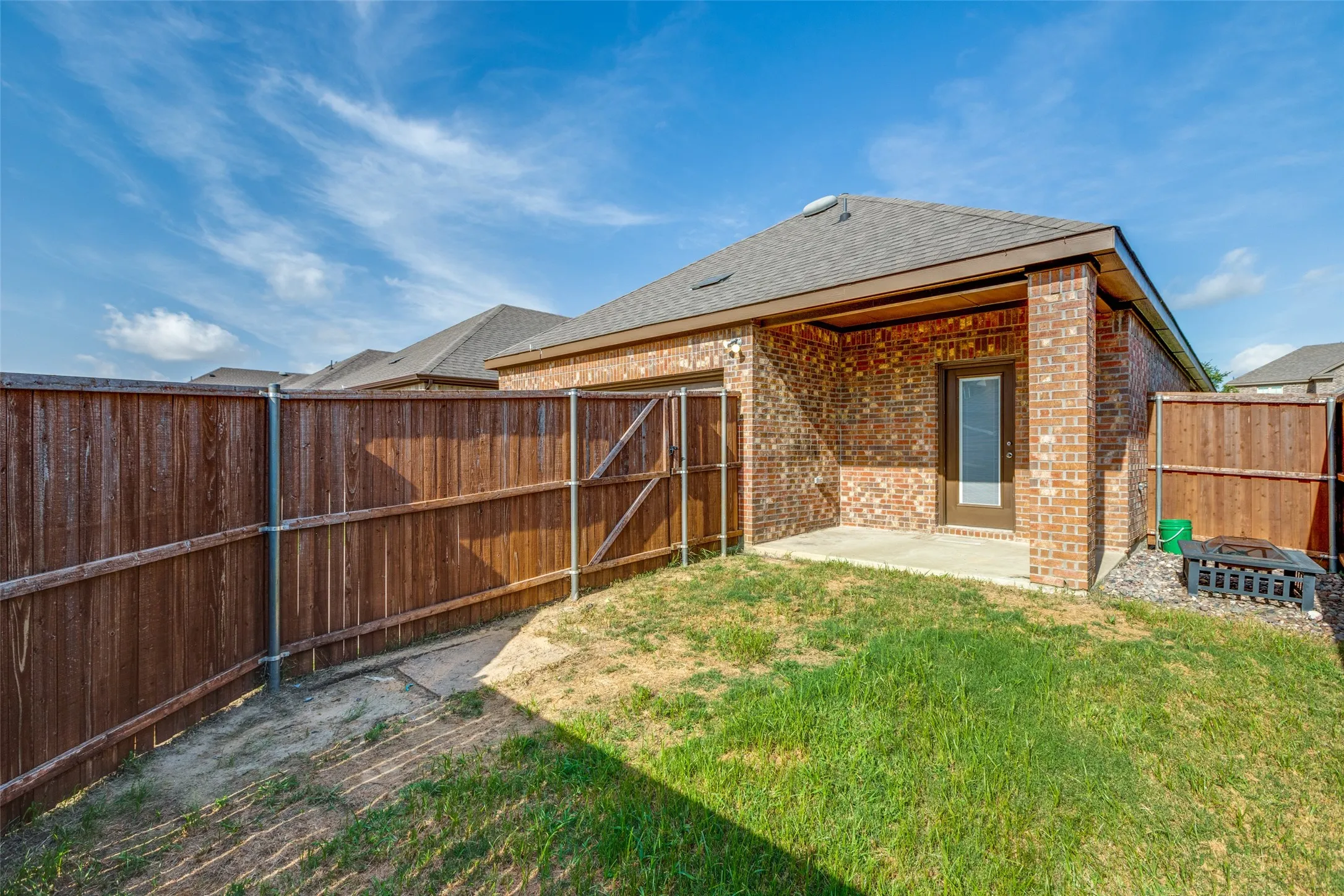 Single Family Residence For Sale in Collin County , 2836 Franklin Drive, Celina, Texas 75009, 3 Bedrooms, 2 Bathrooms, 2 Garage spaces, 1,602 Sqft, built in 2020, Preowned, Price $335,000, mls#20982867, Real Estate Agent in Celina, Homes For Sale in Collin county, Homes For Sale in Celina, Realtor in Celina Texas, Real Estate Brokerage Independent Realty Texas, Luminita Cordes Realtor