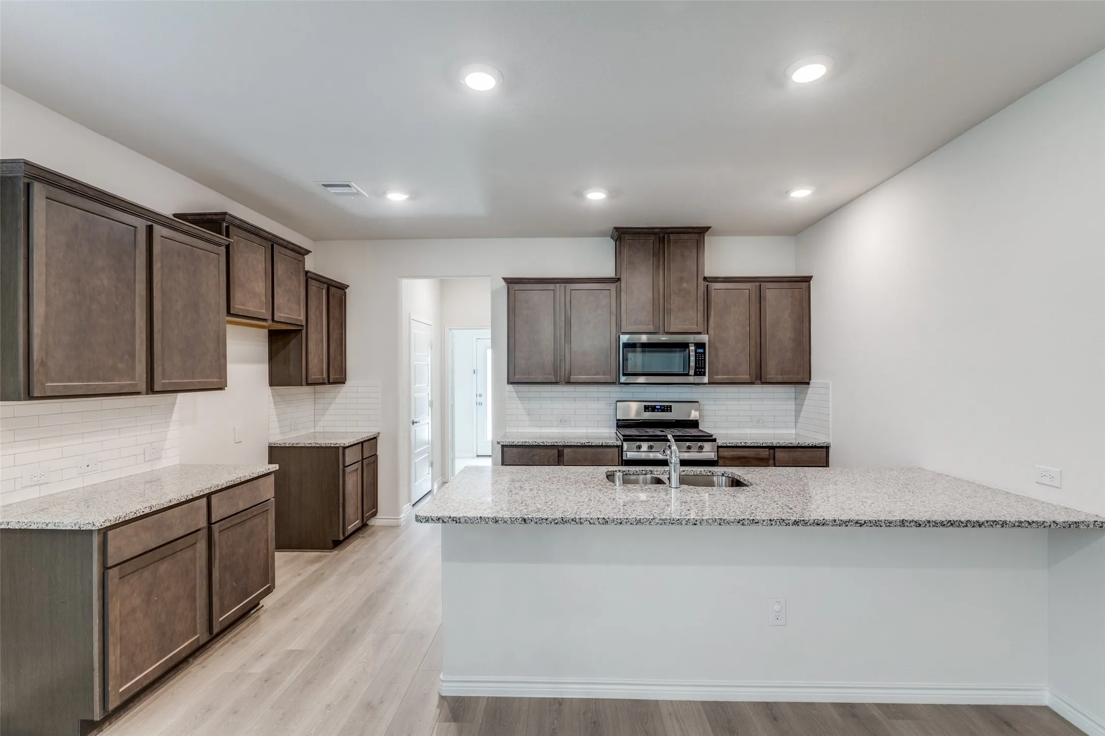 Single Family Residence For Sale in Collin County , 2836 Franklin Drive, Celina, Texas 75009, 3 Bedrooms, 2 Bathrooms, 2 Garage spaces, 1,602 Sqft, built in 2020, Preowned, Price $335,000, mls#20982867, Real Estate Agent in Celina, Homes For Sale in Collin county, Homes For Sale in Celina, Realtor in Celina Texas, Real Estate Brokerage Independent Realty Texas, Luminita Cordes Realtor