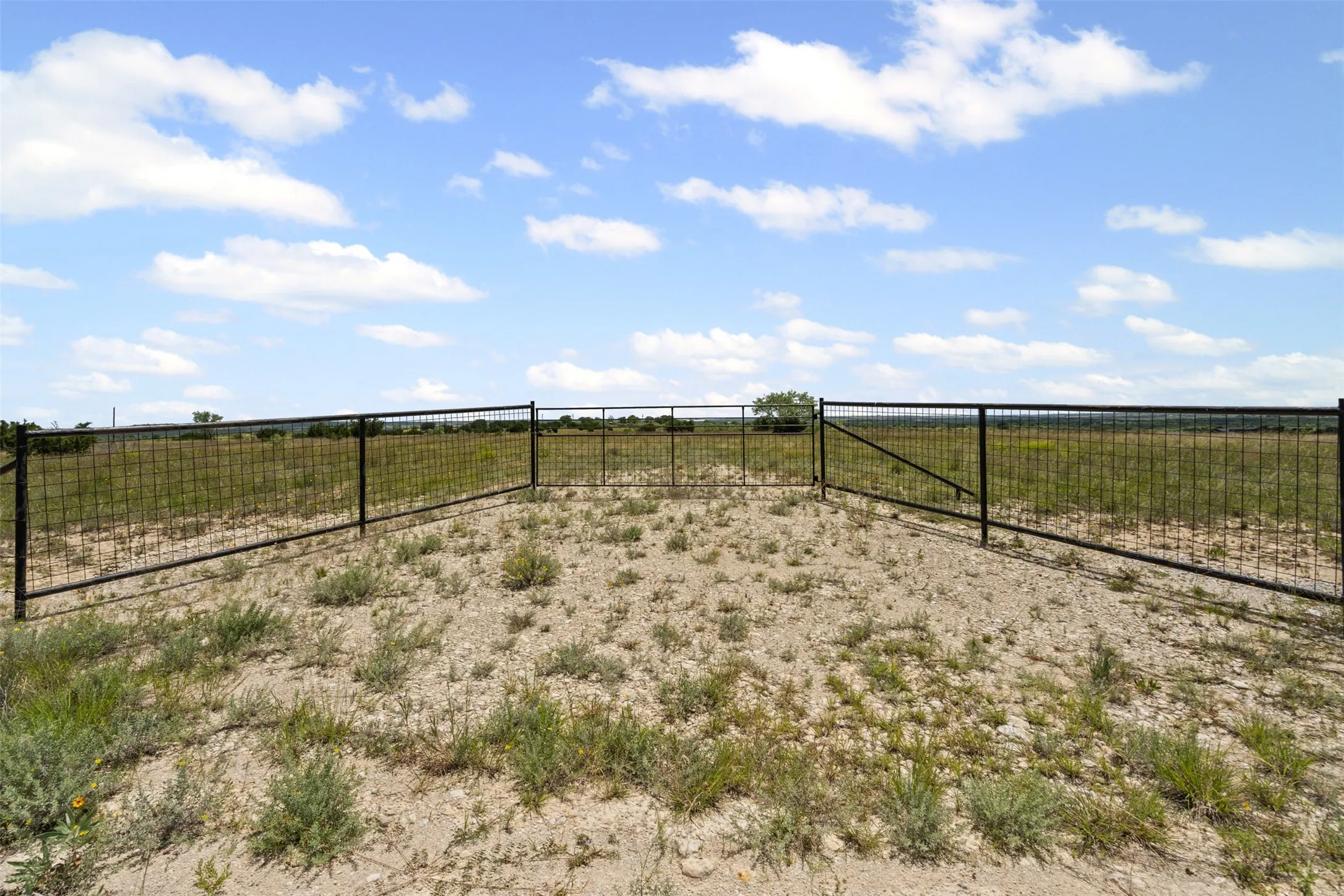 Ranch For Sale in Hamilton County , TBD County Road 619, Hamilton, Texas 76531, 0, 0, Garage spaces, 0 Sqft, built in 0, Price $199,500, mls#20979785, Real Estate Agent in Hamilton, Homes For Sale in Hamilton county, Homes For Sale in Hamilton, Realtor in Hamilton Texas, Real Estate Brokerage Independent Realty Texas, Luminita Cordes Realtor