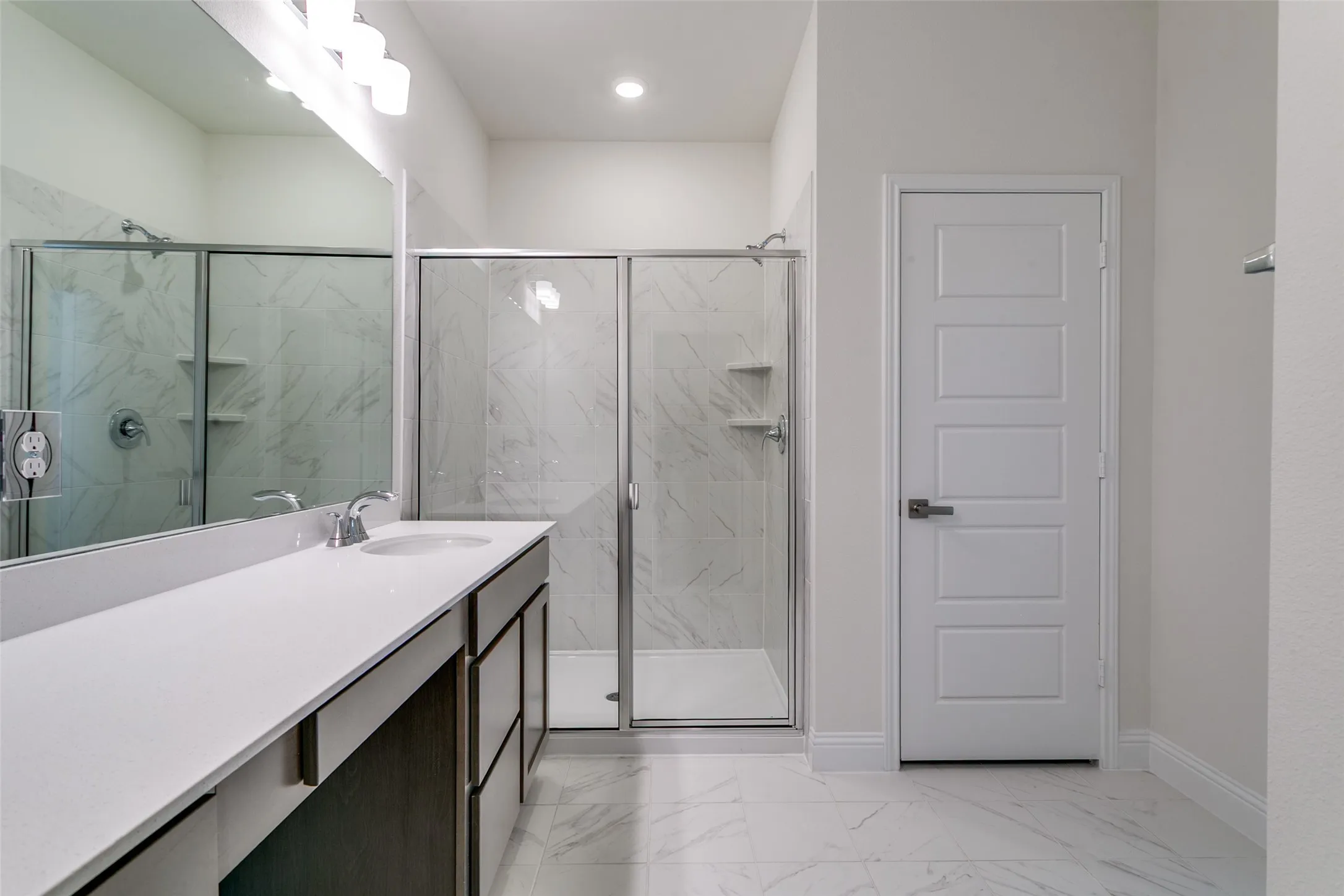 Single Family Residence For Sale in Denton County , 102 Hudson Lane, Justin, Texas 76247, 4 Bedroom, 3 Bathroom, 2 Garage spaces, 2,663 Sqft, built in 2025, New Construction - Complete, mls#20983441, Real Estate Agent in Justin, Homes For Sale in Denton county, Homes For Sale in Justin, Realtor in Justin Texas, Real Estate Brokerage Independent Realty Texas, Luminita Cordes Realtor