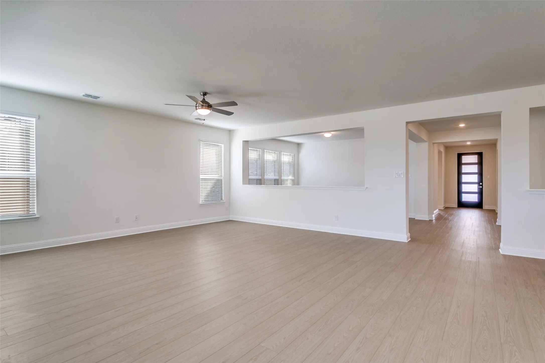 Single Family Residence For Sale in Denton County , 102 Hudson Lane, Justin, Texas 76247, 4 Bedroom, 3 Bathroom, 2 Garage spaces, 2,663 Sqft, built in 2025, New Construction - Complete, mls#20983441, Real Estate Agent in Justin, Homes For Sale in Denton county, Homes For Sale in Justin, Realtor in Justin Texas, Real Estate Brokerage Independent Realty Texas, Luminita Cordes Realtor