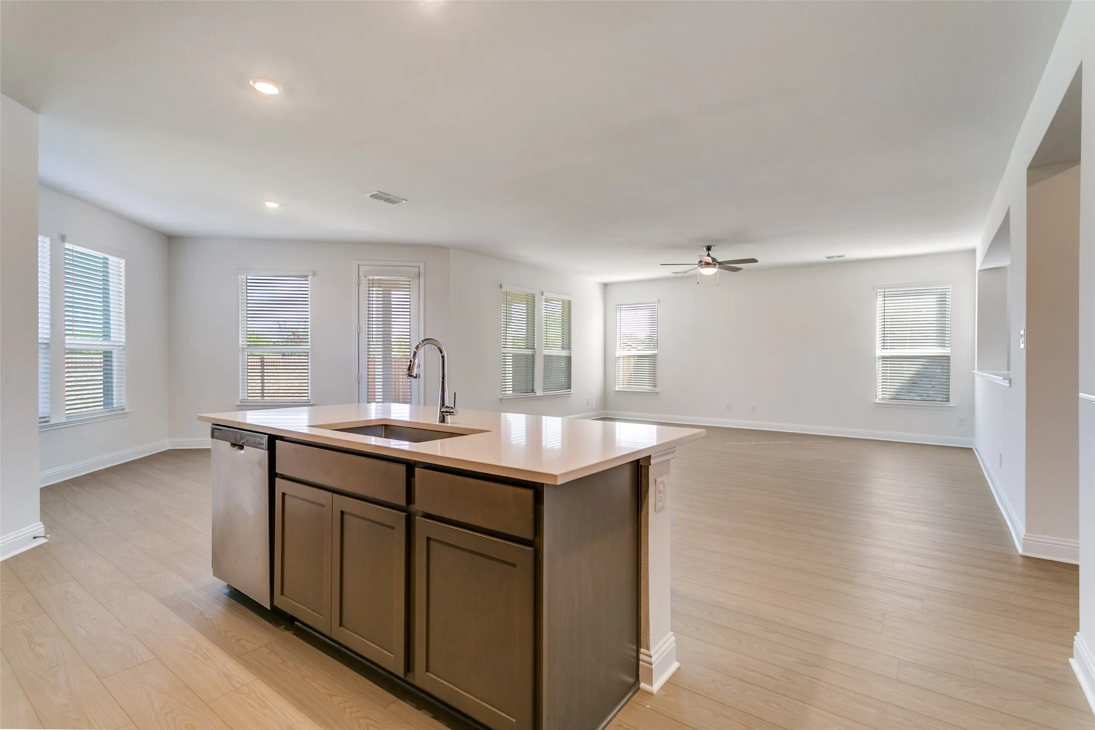 Single Family Residence For Sale in Denton County , 102 Hudson Lane, Justin, Texas 76247, 4 Bedroom, 3 Bathroom, 2 Garage spaces, 2,663 Sqft, built in 2025, New Construction - Complete, mls#20983441, Real Estate Agent in Justin, Homes For Sale in Denton county, Homes For Sale in Justin, Realtor in Justin Texas, Real Estate Brokerage Independent Realty Texas, Luminita Cordes Realtor