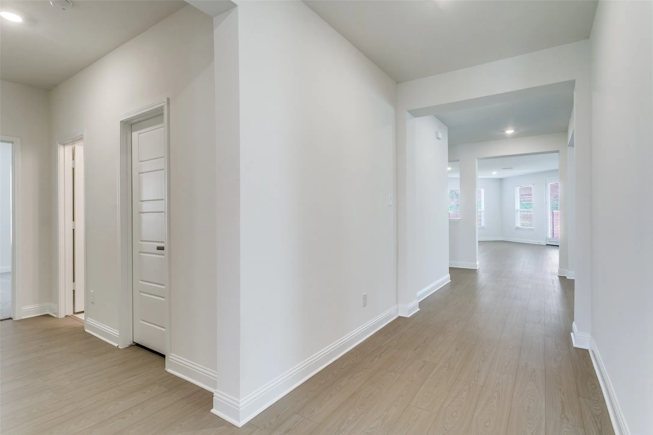 Single Family Residence For Sale in Denton County , 102 Hudson Lane, Justin, Texas 76247, 4 Bedroom, 3 Bathroom, 2 Garage spaces, 2,663 Sqft, built in 2025, New Construction - Complete, mls#20983441, Real Estate Agent in Justin, Homes For Sale in Denton county, Homes For Sale in Justin, Realtor in Justin Texas, Real Estate Brokerage Independent Realty Texas, Luminita Cordes Realtor