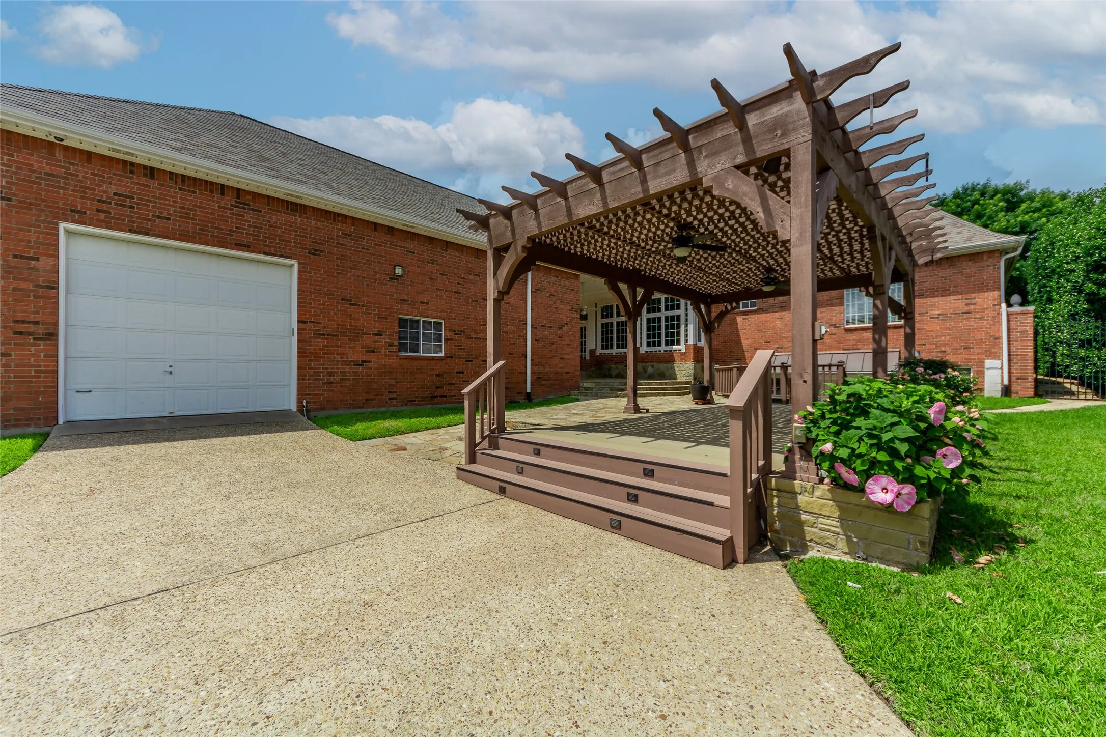 covered pergola