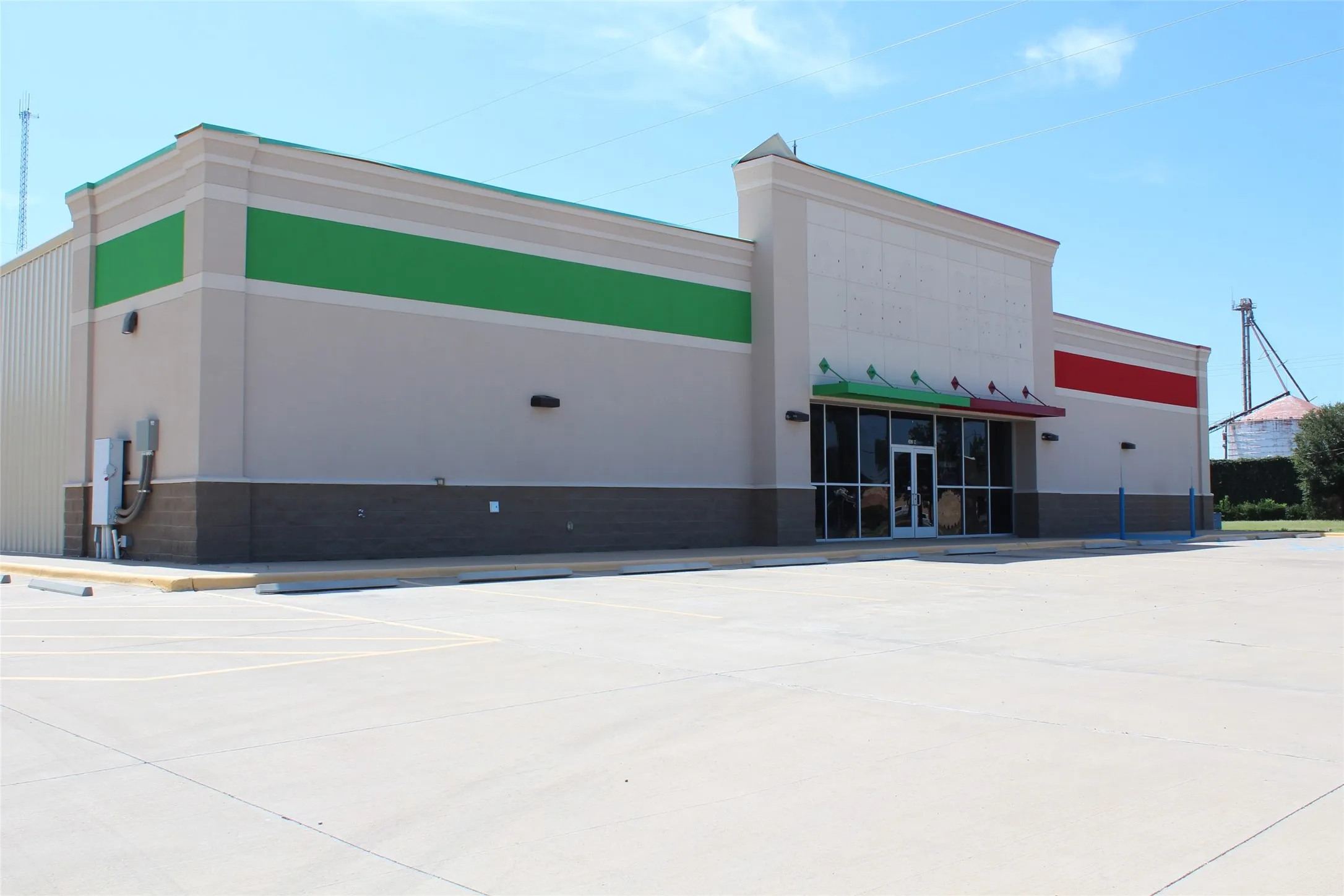 Retail For Sale in Knox County , 302 N Birch Avenue, Munday, Texas 76371, 0, 0, Garage spaces, 0 Sqft, built in 2021, Preowned, mls#20983977, Real Estate Agent in Munday, Homes For Sale in Knox county, Homes For Sale in Munday, Realtor in Munday Texas, Real Estate Brokerage Independent Realty Texas, Luminita Cordes Realtor
