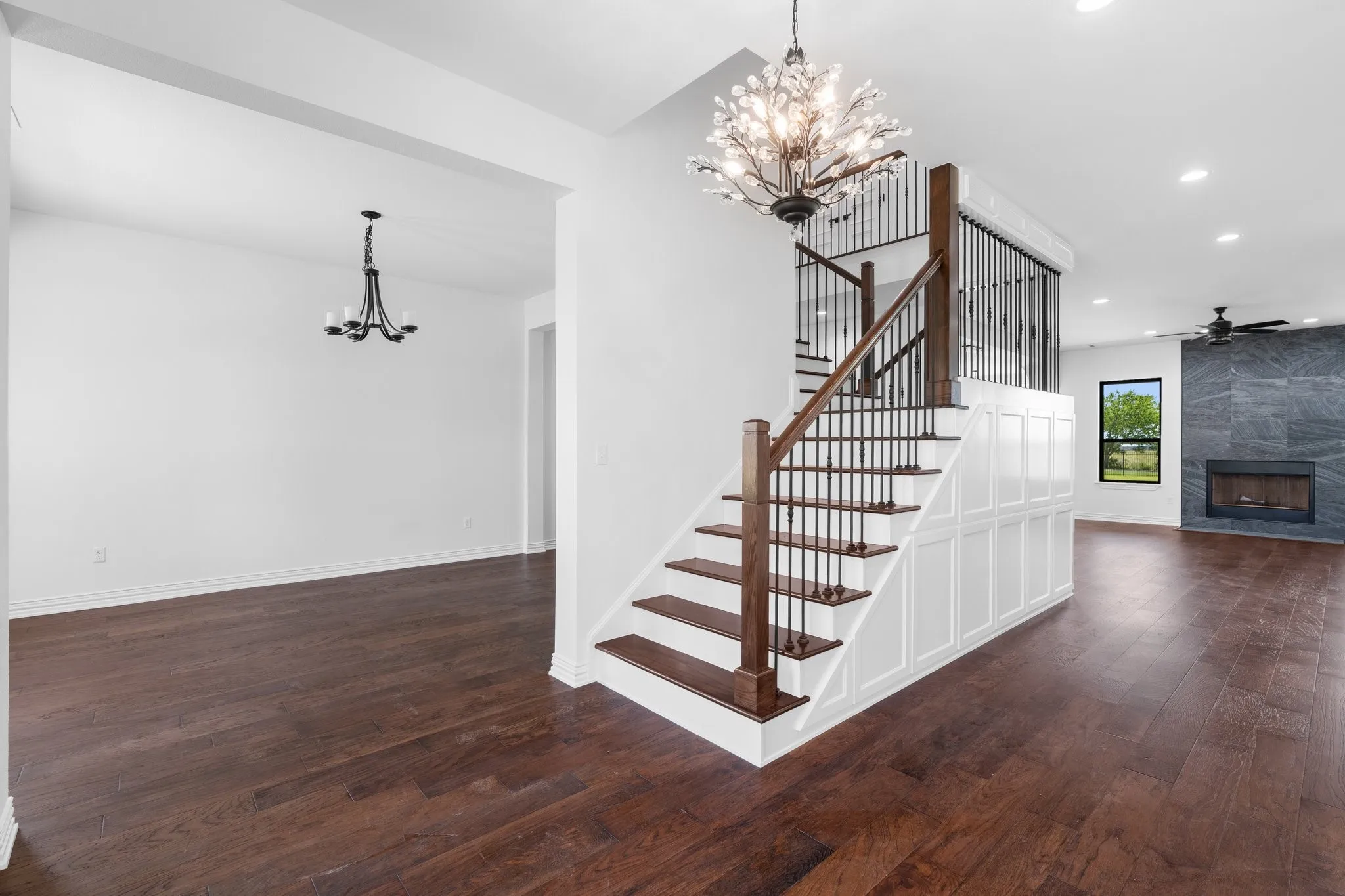 VIRTUALLY STAGED BREAKFAST ROOM