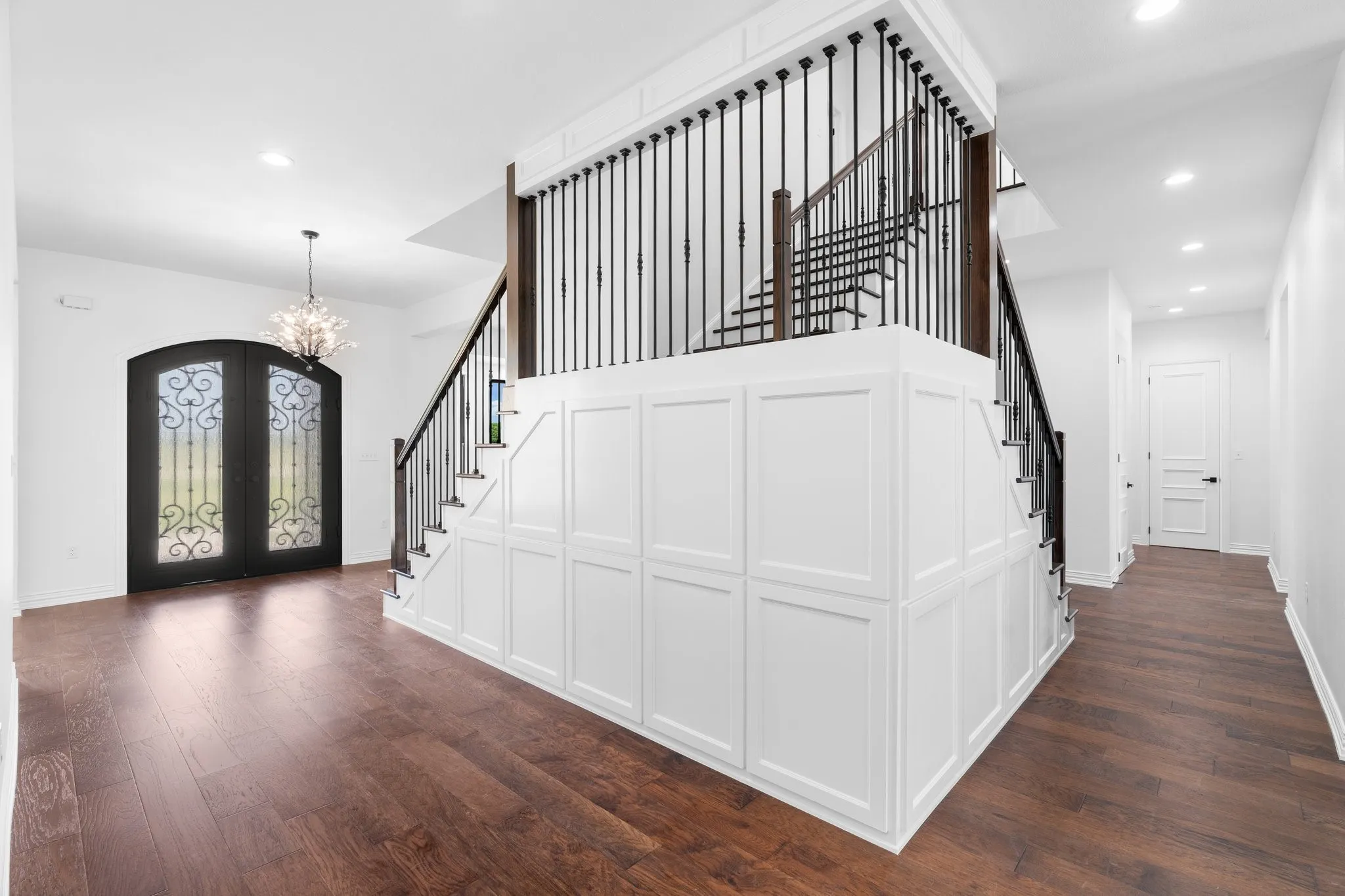 VIRTUALLY STAGED MEDIA ROOM