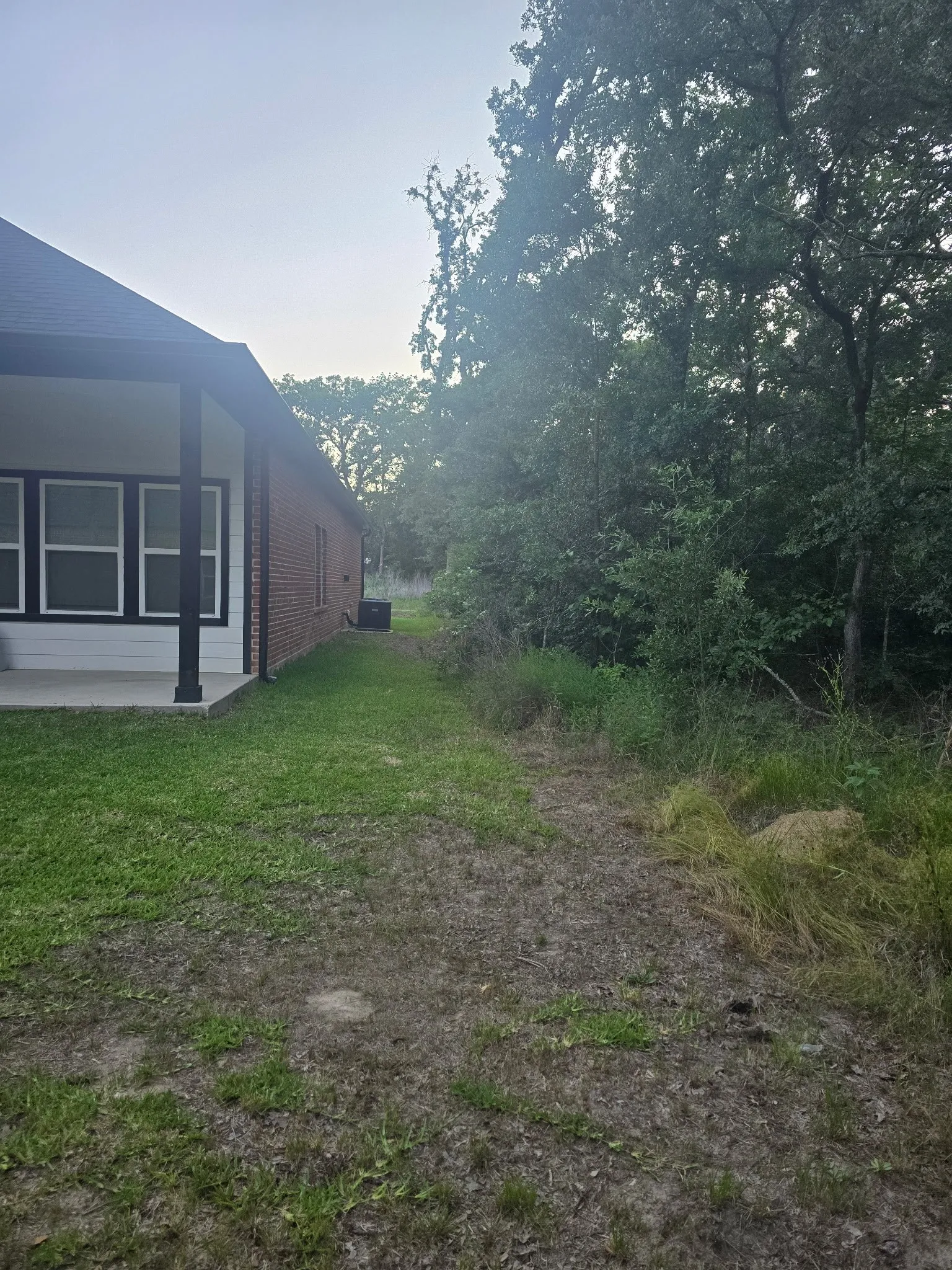 Single Family Residence For Sale in Henderson County , 120 Dogwood Drive, Trinidad, Texas 75163, 3 Bedrooms, 2 Bathrooms, 2 Garage spaces, 1,823 Sqft, built in 2023, Preowned, Price $293,500, mls#20984246, Real Estate Agent in Trinidad, Homes For Sale in Henderson county, Homes For Sale in Trinidad, Realtor in Trinidad Texas, Real Estate Brokerage Independent Realty Texas, Luminita Cordes Realtor