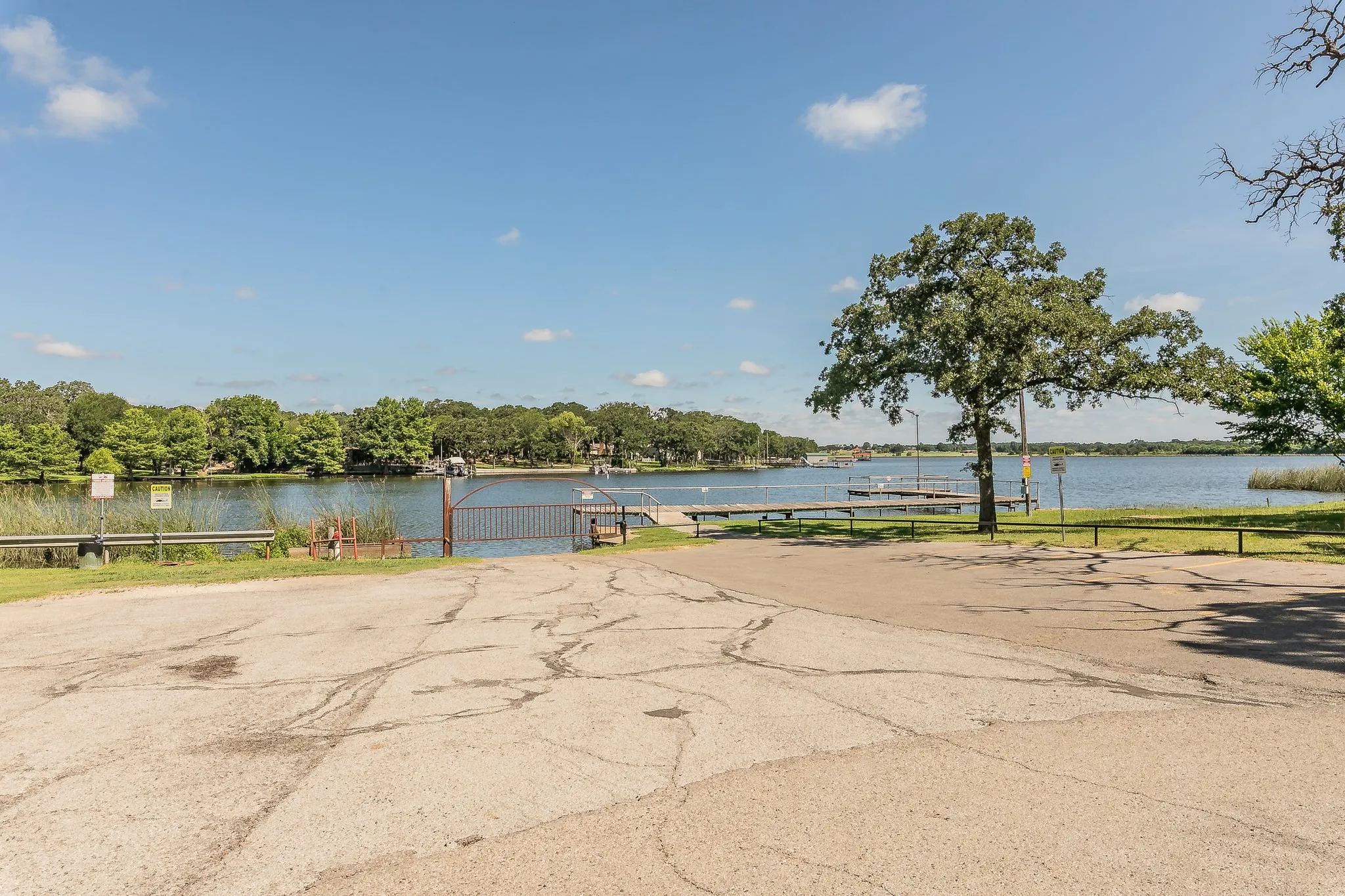 Single Family Residence For Sale in Johnson County , 105 Red Oak Street, Alvarado, Texas 76009, 3 Bedroom, 2 Bathroom, Garage spaces, 1,120 Sqft, built in 2025, mls#20984406, Real Estate Agent in Alvarado, Homes For Sale in Johnson county, Homes For Sale in Alvarado, Realtor in Alvarado Texas, Real Estate Brokerage Independent Realty Texas, Luminita Cordes Realtor