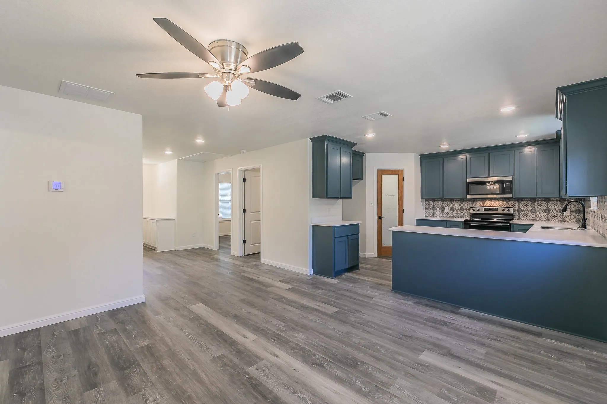 Single Family Residence For Sale in Johnson County , 105 Red Oak Street, Alvarado, Texas 76009, 3 Bedroom, 2 Bathroom, Garage spaces, 1,120 Sqft, built in 2025, mls#20984406, Real Estate Agent in Alvarado, Homes For Sale in Johnson county, Homes For Sale in Alvarado, Realtor in Alvarado Texas, Real Estate Brokerage Independent Realty Texas, Luminita Cordes Realtor