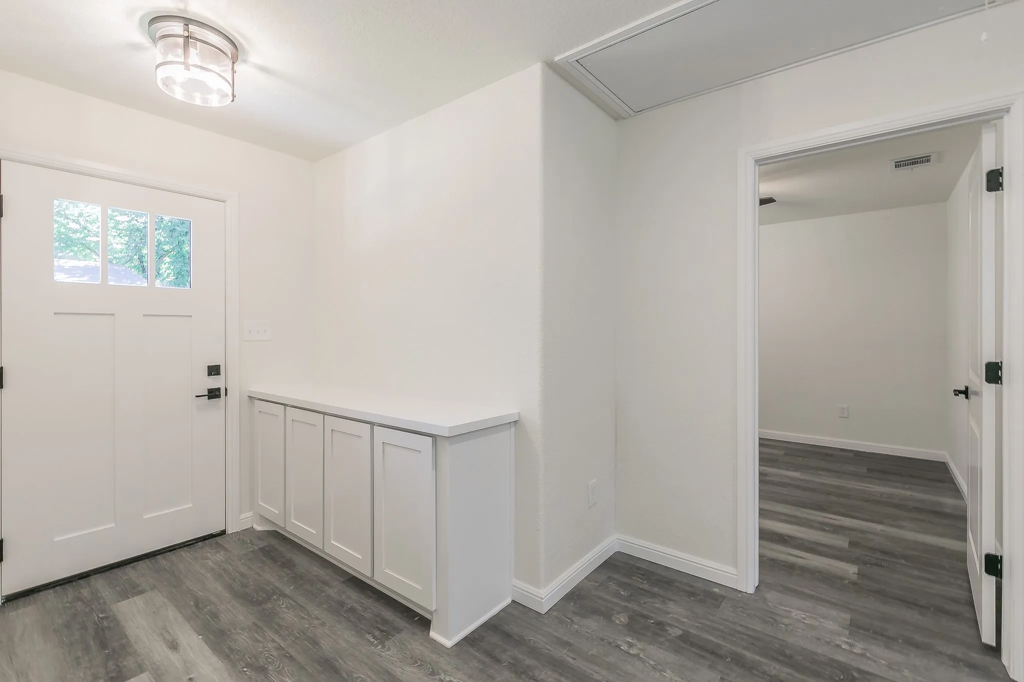 Single Family Residence For Sale in Johnson County , 105 Red Oak Street, Alvarado, Texas 76009, 3 Bedroom, 2 Bathroom, Garage spaces, 1,120 Sqft, built in 2025, mls#20984406, Real Estate Agent in Alvarado, Homes For Sale in Johnson county, Homes For Sale in Alvarado, Realtor in Alvarado Texas, Real Estate Brokerage Independent Realty Texas, Luminita Cordes Realtor