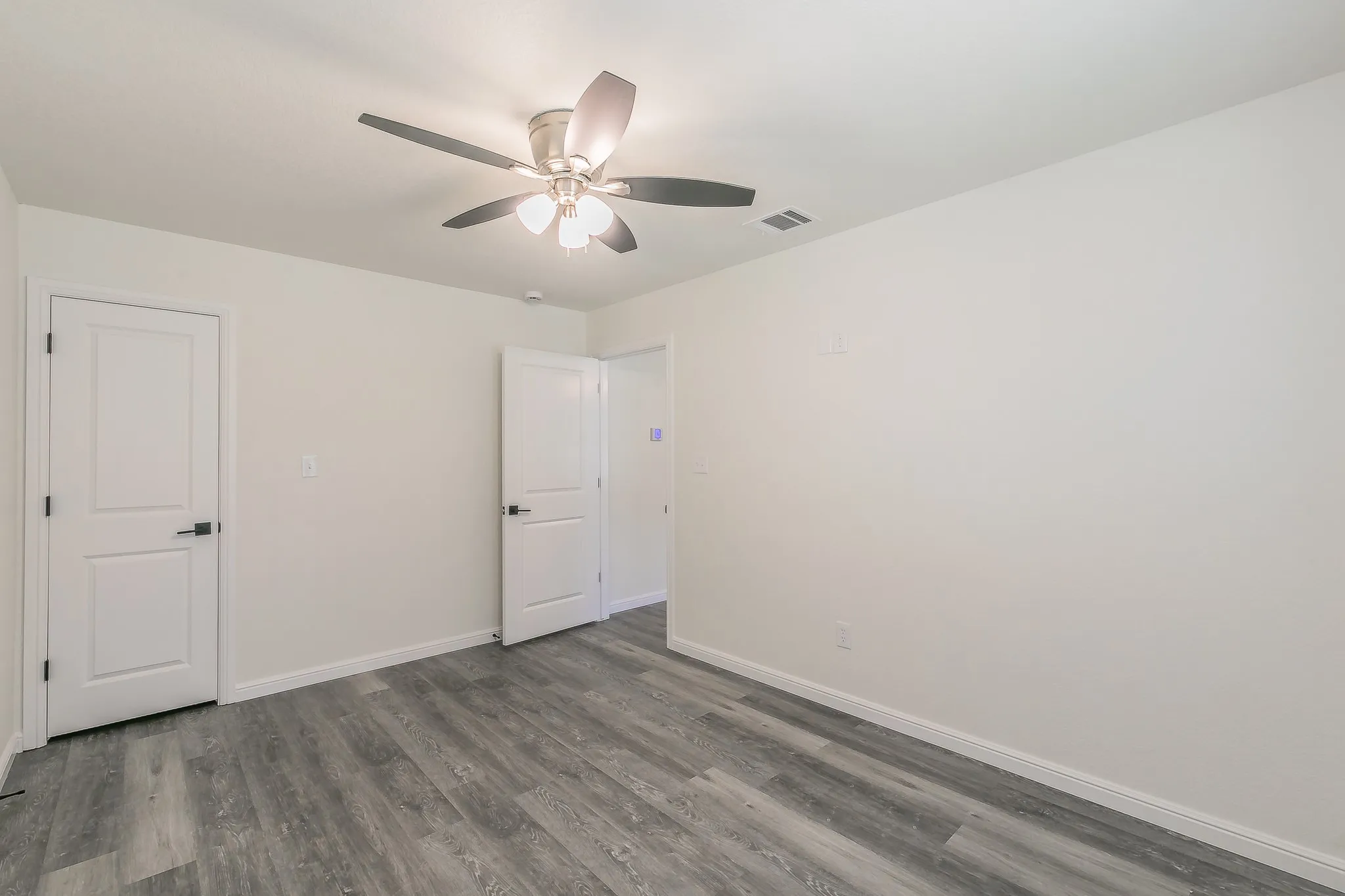 Single Family Residence For Sale in Johnson County , 105 Red Oak Street, Alvarado, Texas 76009, 3 Bedroom, 2 Bathroom, Garage spaces, 1,120 Sqft, built in 2025, mls#20984406, Real Estate Agent in Alvarado, Homes For Sale in Johnson county, Homes For Sale in Alvarado, Realtor in Alvarado Texas, Real Estate Brokerage Independent Realty Texas, Luminita Cordes Realtor