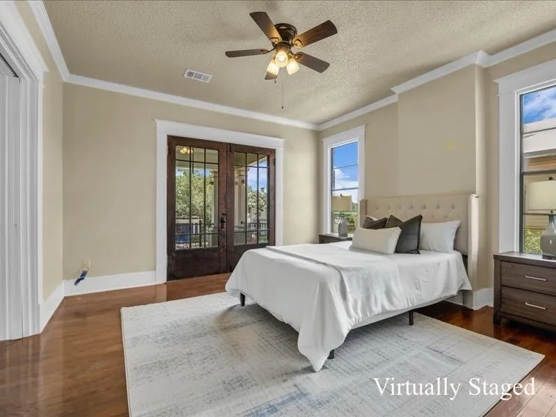 Single Family Residence For Sale in Mc Lennan County , 2215 Morrow Avenue, Waco, Texas 76707, 5 Bedroom, 3 Bathroom, Garage spaces, 2,840 Sqft, built in 1912, mls#20980538, Real Estate Agent in Waco, Homes For Sale in Mc Lennan county, Homes For Sale in Waco, Realtor in Waco Texas, Real Estate Brokerage Independent Realty Texas, Luminita Cordes Realtor