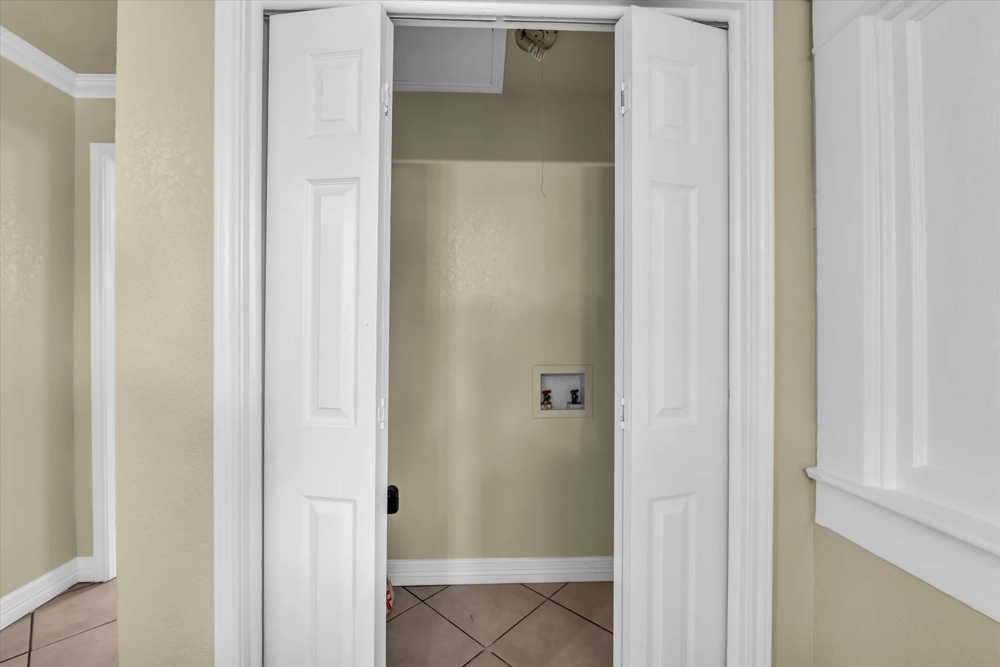 Single Family Residence For Sale in Mc Lennan County , 2215 Morrow Avenue, Waco, Texas 76707, 5 Bedroom, 3 Bathroom, Garage spaces, 2,840 Sqft, built in 1912, mls#20980538, Real Estate Agent in Waco, Homes For Sale in Mc Lennan county, Homes For Sale in Waco, Realtor in Waco Texas, Real Estate Brokerage Independent Realty Texas, Luminita Cordes Realtor