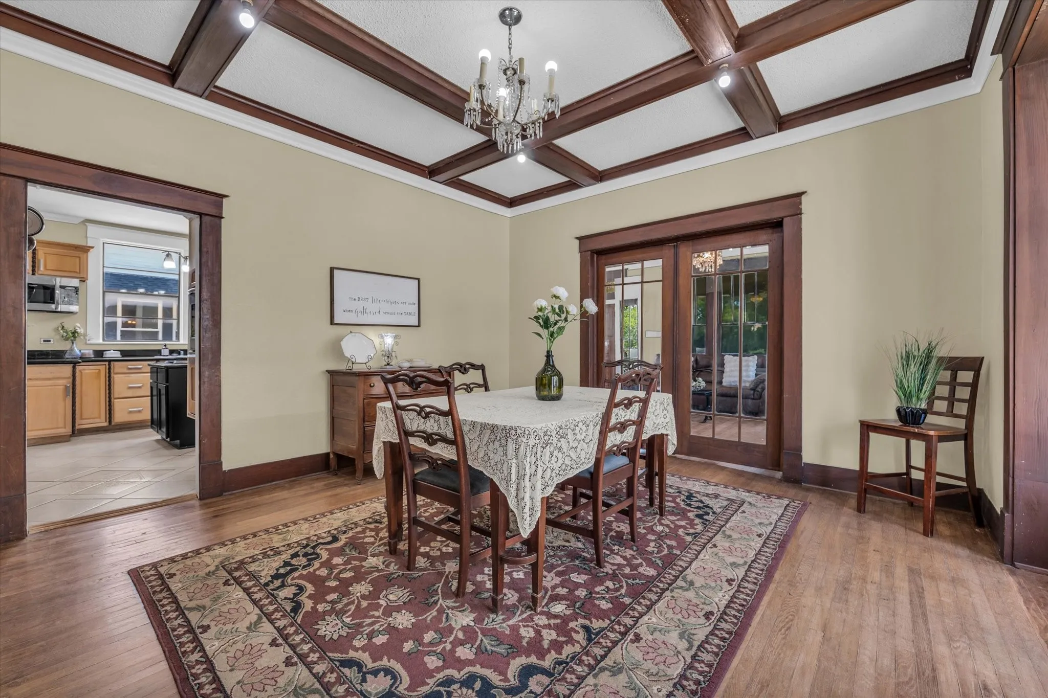 Single Family Residence For Sale in Mc Lennan County , 2215 Morrow Avenue, Waco, Texas 76707, 5 Bedroom, 3 Bathroom, Garage spaces, 2,840 Sqft, built in 1912, mls#20980538, Real Estate Agent in Waco, Homes For Sale in Mc Lennan county, Homes For Sale in Waco, Realtor in Waco Texas, Real Estate Brokerage Independent Realty Texas, Luminita Cordes Realtor