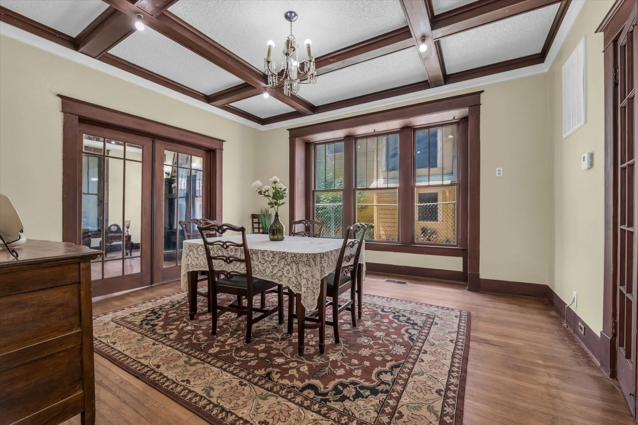 Single Family Residence For Sale in Mc Lennan County , 2215 Morrow Avenue, Waco, Texas 76707, 5 Bedroom, 3 Bathroom, Garage spaces, 2,840 Sqft, built in 1912, mls#20980538, Real Estate Agent in Waco, Homes For Sale in Mc Lennan county, Homes For Sale in Waco, Realtor in Waco Texas, Real Estate Brokerage Independent Realty Texas, Luminita Cordes Realtor