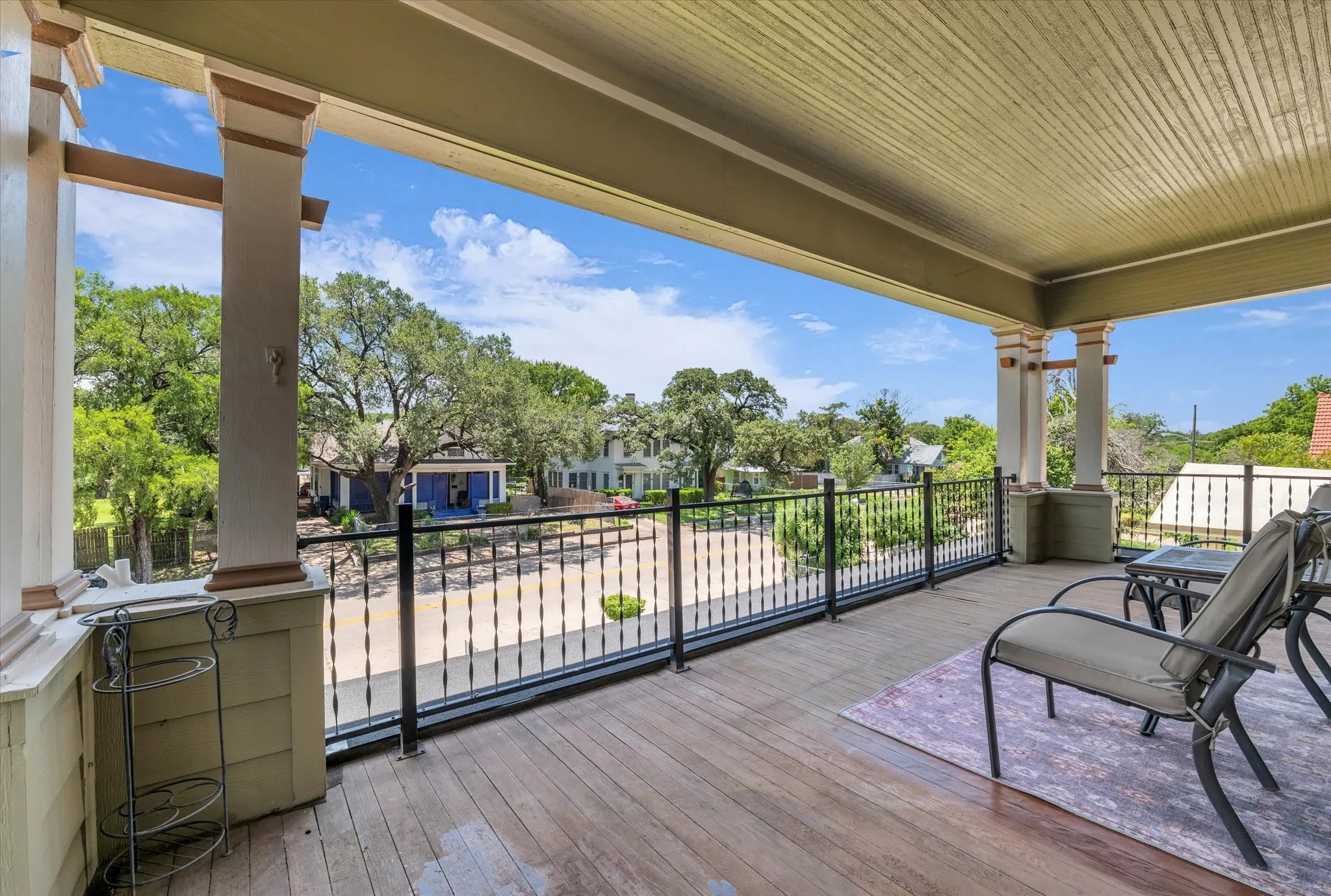 Single Family Residence For Sale in Mc Lennan County , 2215 Morrow Avenue, Waco, Texas 76707, 5 Bedroom, 3 Bathroom, Garage spaces, 2,840 Sqft, built in 1912, mls#20980538, Real Estate Agent in Waco, Homes For Sale in Mc Lennan county, Homes For Sale in Waco, Realtor in Waco Texas, Real Estate Brokerage Independent Realty Texas, Luminita Cordes Realtor