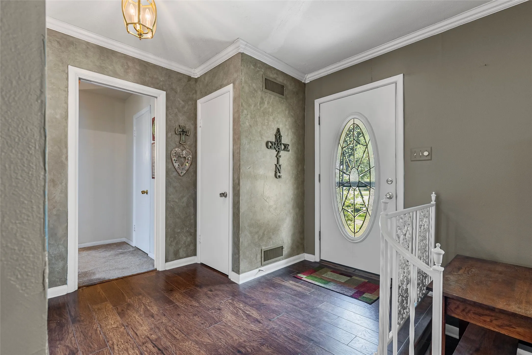 Single Family Residence For Sale in Hunt County , 1302 Culver Street, Commerce, Texas 75428, 3 Bedroom, 3 Bathroom, 2 Garage spaces, 2,950 Sqft, built in 1952, mls#20984899, Real Estate Agent in Commerce, Homes For Sale in Hunt county, Homes For Sale in Commerce, Realtor in Commerce Texas, Real Estate Brokerage Independent Realty Texas, Luminita Cordes Realtor