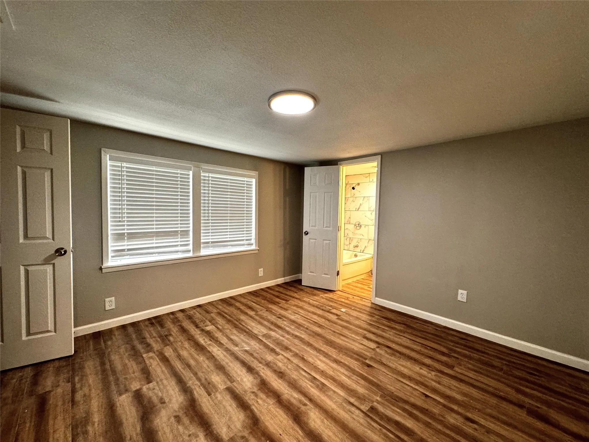 Single Family Residence For Rent in Grayson County , 1931 Avenue A, Denison, Texas 75021, 4 Bedroom, 3 Bathroom, Garage spaces, 1,450 Sqft, built in 1944, Preowned, mls#20982692, Real Estate Agent in Denison, Homes For Rent in Grayson county, Homes For Rent in Denison, Realtor in Denison Texas, Real Estate Brokerage Independent Realty Texas, Luminita Cordes Realtor