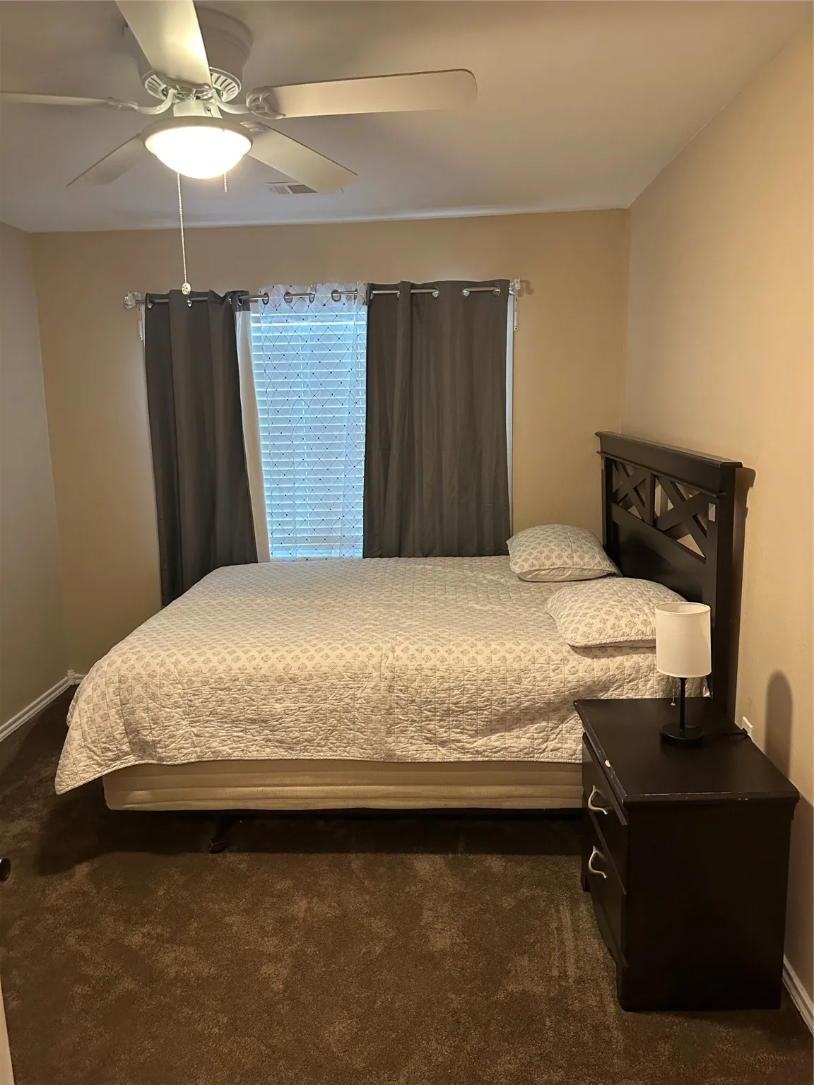 Single Family Residence For Sale in Grayson County , 104 W South Street, Whitesboro, Texas 76273, 3 Bedrooms, 1 Bathroom, 1 Garage spaces, 1,245 Sqft, built in 1955, Price $205,000, mls#20987874, Real Estate Agent in Whitesboro, Homes For Sale in Grayson county, Homes For Sale in Whitesboro, Realtor in Whitesboro Texas, Real Estate Brokerage Independent Realty Texas, Luminita Cordes Realtor