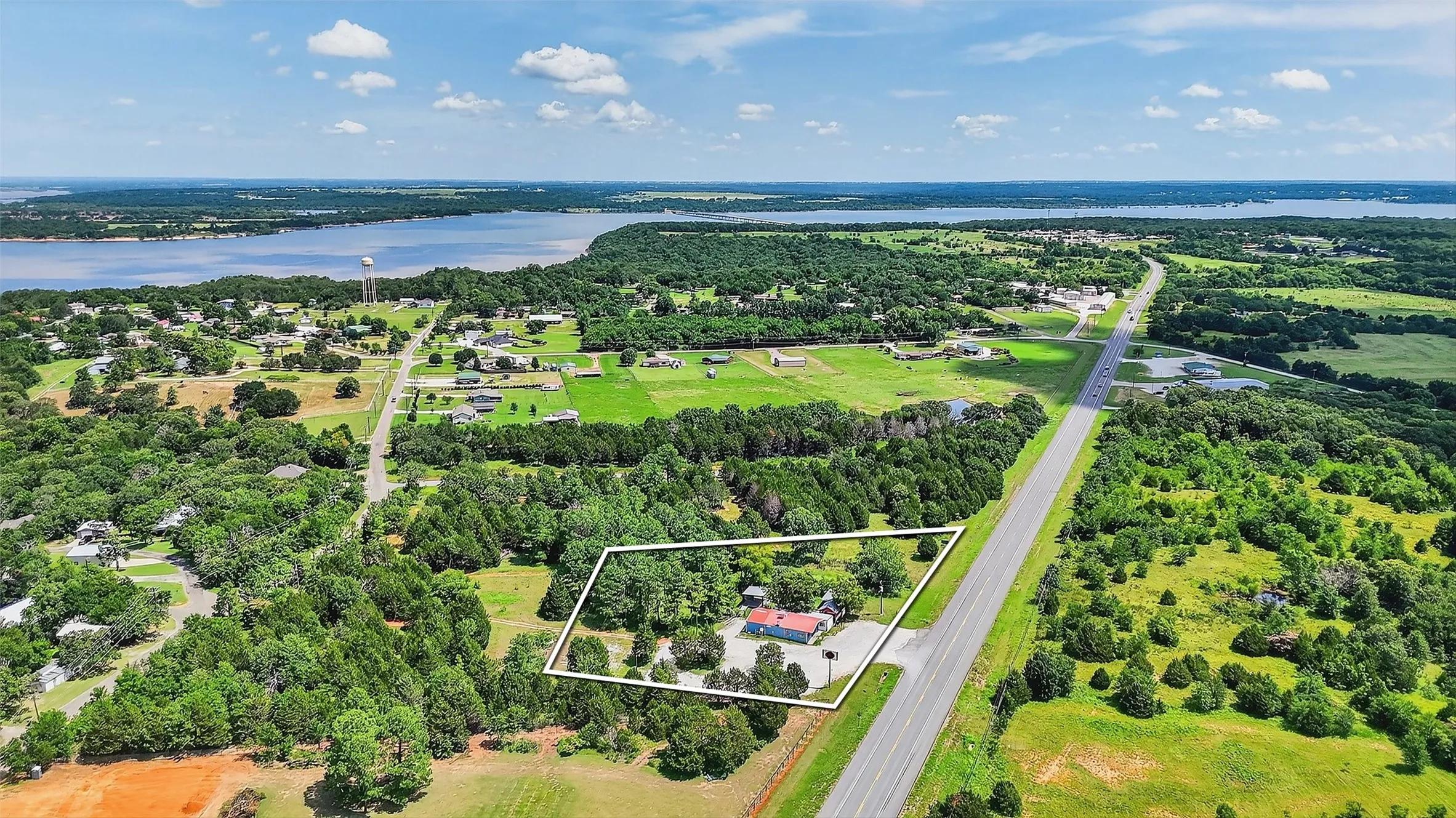 Business For Sale in Grayson County , 31083 US Highway 377, Gordonville, Texas 76245, 0, 0, Garage spaces, 0 Sqft, built in 1998, Price $595,000, mls#20987899, Real Estate Agent in Gordonville, Homes For Sale in Grayson county, Homes For Sale in Gordonville, Realtor in Gordonville Texas, Real Estate Brokerage Independent Realty Texas, Luminita Cordes Realtor