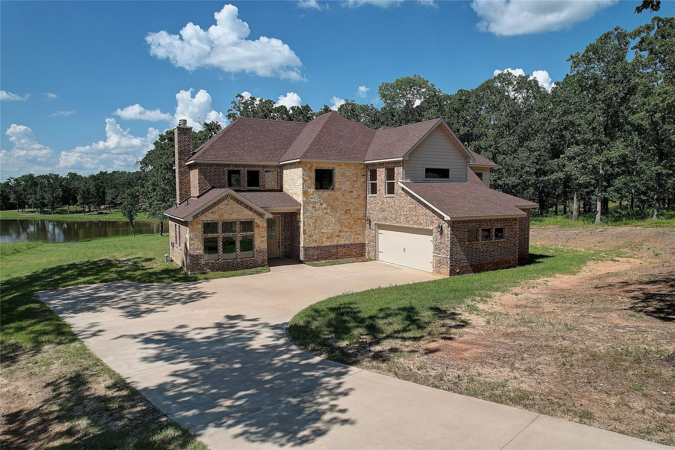 Single Family Residence For Sale in Henderson County , 13580 Rock Springs, Malakoff, Texas 75148, 4 Bedroom, 5 Bathroom, 3 Garage spaces, 2,953 Sqft, built in 2024, New Construction - Incomplete, mls#20988315, Real Estate Agent in Malakoff, Homes For Sale in Henderson county, Homes For Sale in Malakoff, Realtor in Malakoff Texas, Real Estate Brokerage Independent Realty Texas, Luminita Cordes Realtor