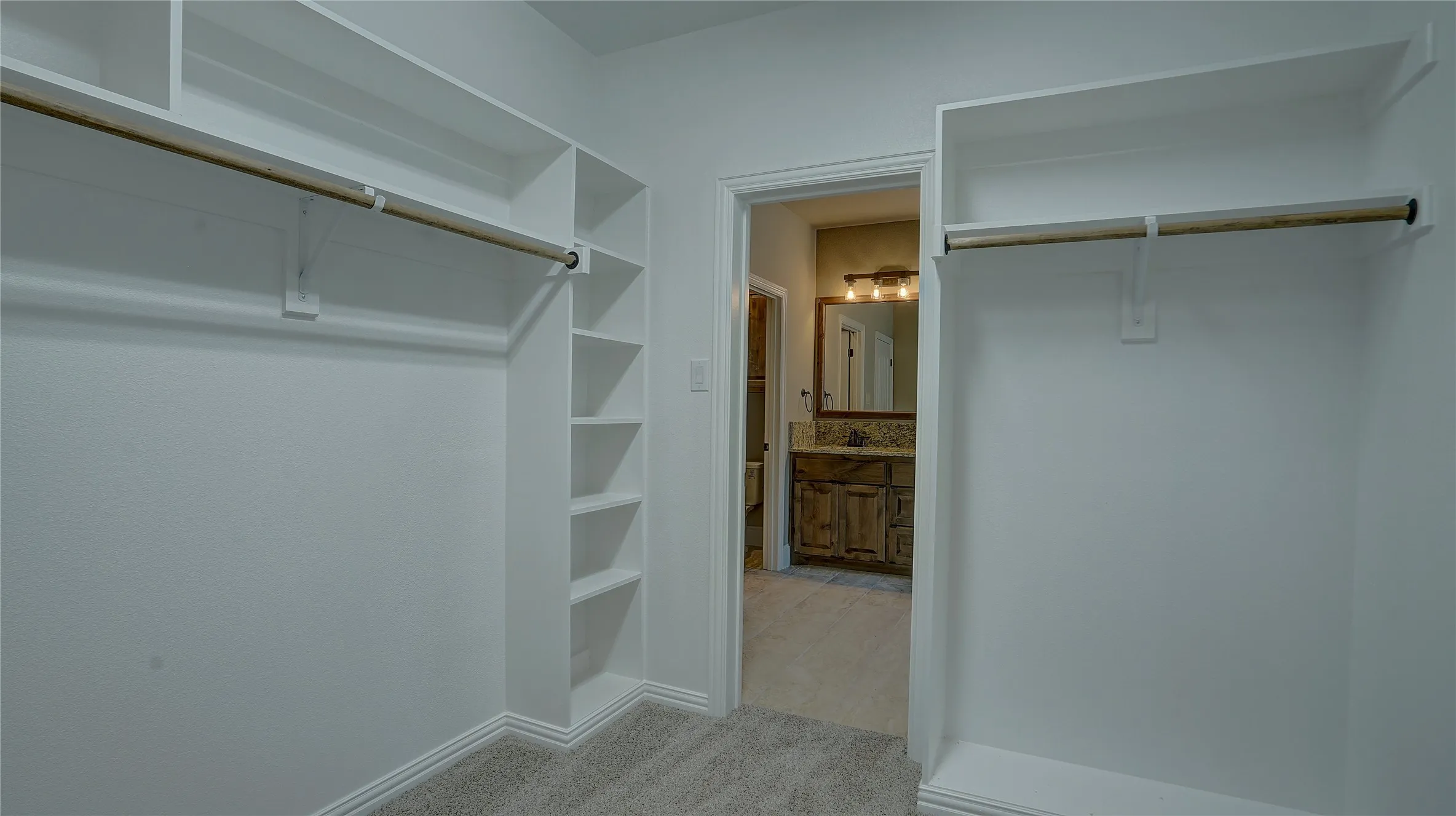 Single Family Residence For Sale in Henderson County , 13580 Rock Springs, Malakoff, Texas 75148, 4 Bedroom, 5 Bathroom, 3 Garage spaces, 2,953 Sqft, built in 2024, New Construction - Incomplete, mls#20988315, Real Estate Agent in Malakoff, Homes For Sale in Henderson county, Homes For Sale in Malakoff, Realtor in Malakoff Texas, Real Estate Brokerage Independent Realty Texas, Luminita Cordes Realtor