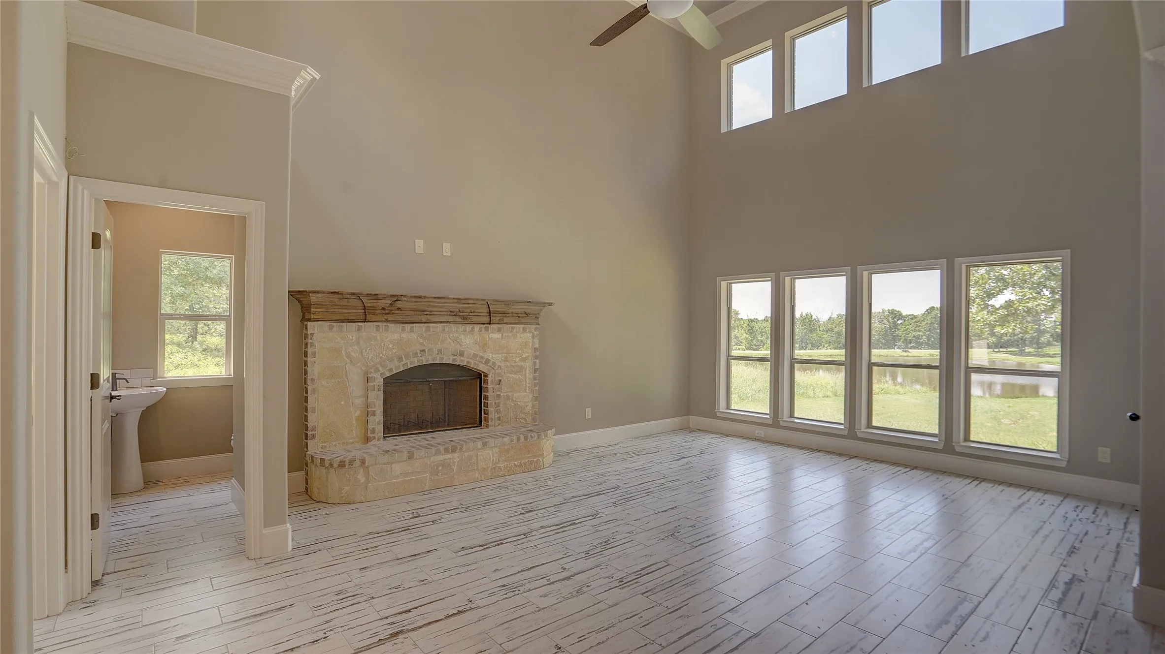 Single Family Residence For Sale in Henderson County , 13580 Rock Springs, Malakoff, Texas 75148, 4 Bedroom, 5 Bathroom, 3 Garage spaces, 2,953 Sqft, built in 2024, New Construction - Incomplete, mls#20988315, Real Estate Agent in Malakoff, Homes For Sale in Henderson county, Homes For Sale in Malakoff, Realtor in Malakoff Texas, Real Estate Brokerage Independent Realty Texas, Luminita Cordes Realtor
