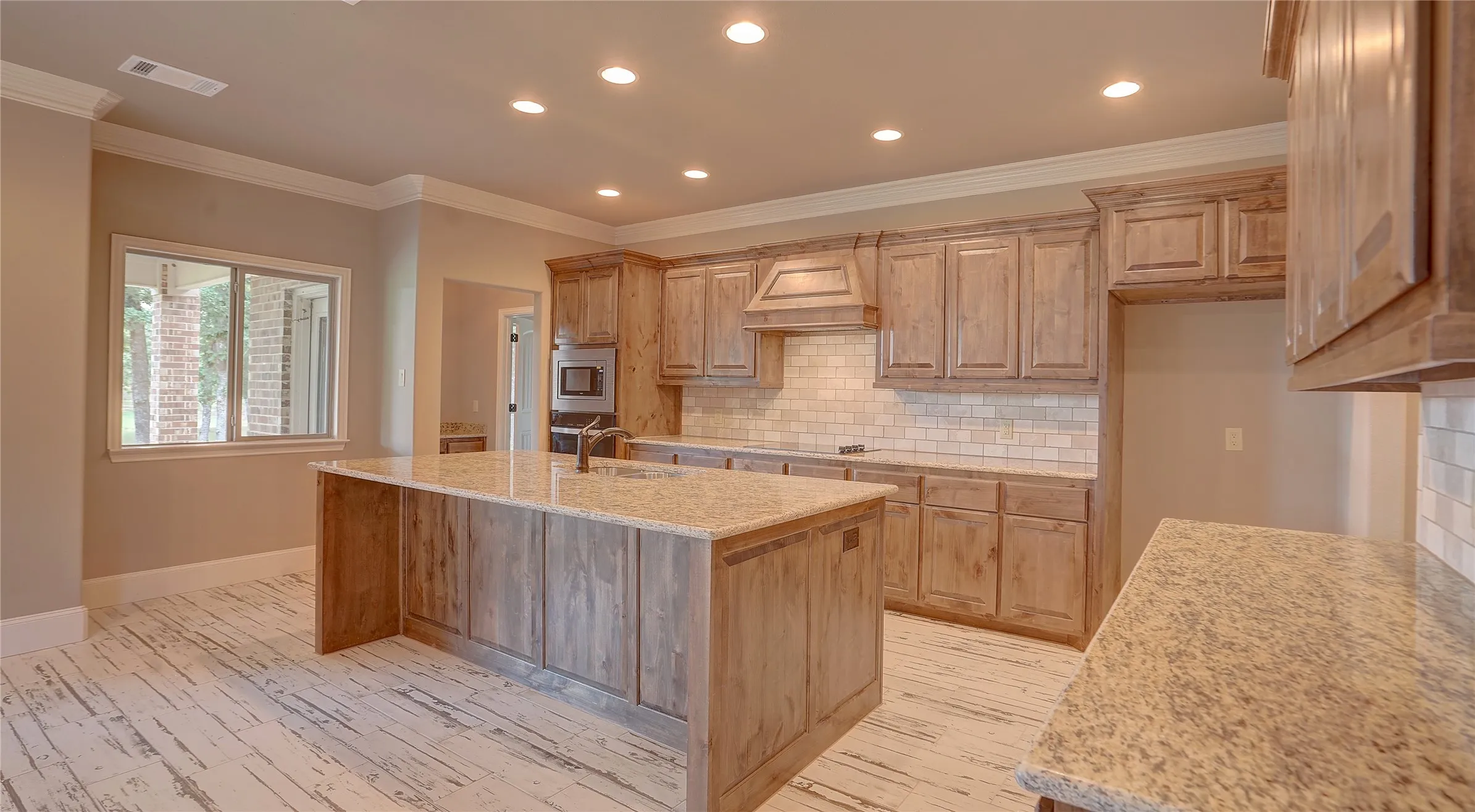 Single Family Residence For Sale in Henderson County , 13580 Rock Springs, Malakoff, Texas 75148, 4 Bedroom, 5 Bathroom, 3 Garage spaces, 2,953 Sqft, built in 2024, New Construction - Incomplete, mls#20988315, Real Estate Agent in Malakoff, Homes For Sale in Henderson county, Homes For Sale in Malakoff, Realtor in Malakoff Texas, Real Estate Brokerage Independent Realty Texas, Luminita Cordes Realtor