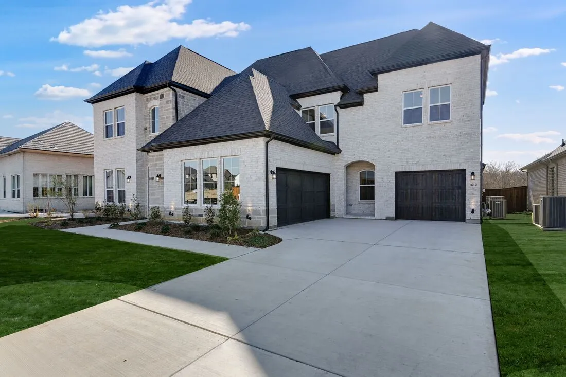 1612 Yellow Rose Road ~ Ready Now