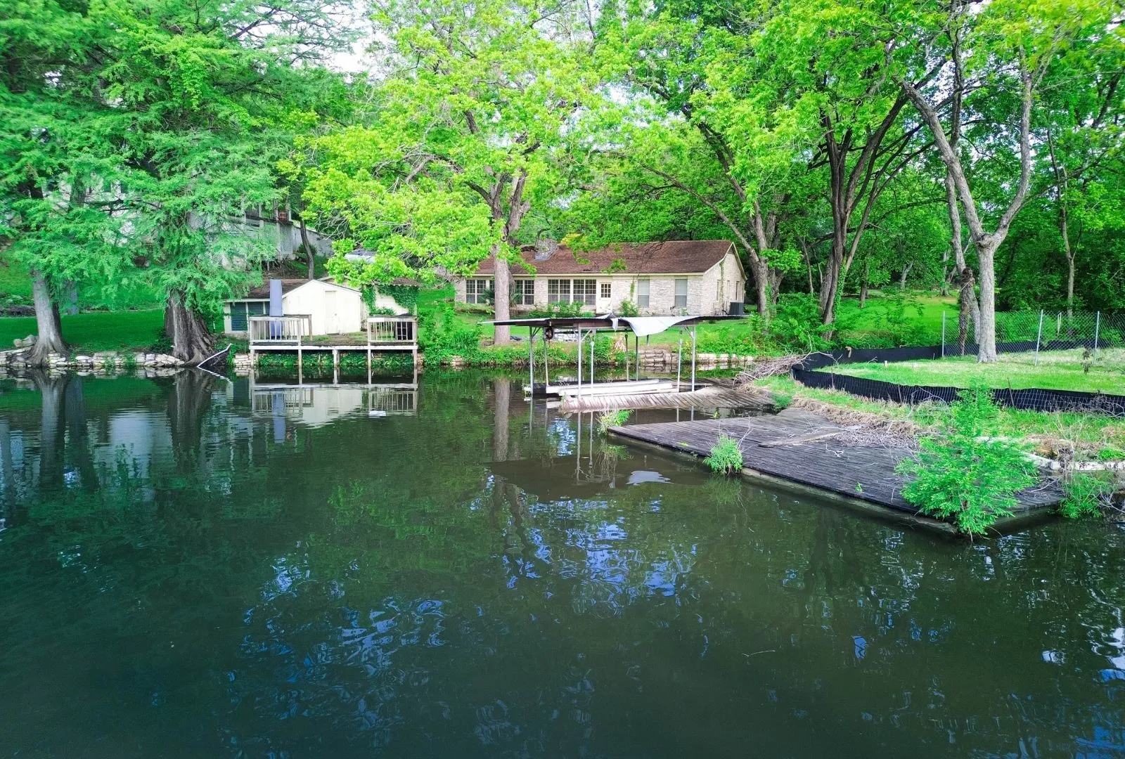 Single Family Residence For Sale in Travis County , 4703 Laguna Lane, Austin, Texas 78746, 3 Bedroom, 2 Bathroom, Garage spaces, 2,250 Sqft, built in 1970, mls#20988775, Real Estate Agent in Austin, Homes For Sale in Travis county, Homes For Sale in Austin, Realtor in Austin Texas, Real Estate Brokerage Independent Realty Texas, Luminita Cordes Realtor