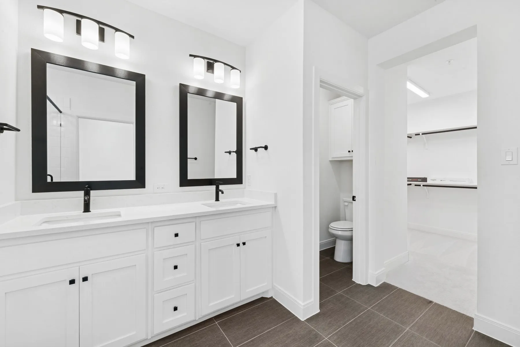 Townhouse For Sale in Dallas County , 4839 Fuller Court 701, Irving, Texas 75038, 3 Bedroom, 4 Bathroom, 2 Garage spaces, 2,389 Sqft, built in 2025, mls#20989790, Real Estate Agent in Irving, Homes For Sale in Dallas county, Homes For Sale in Irving, Realtor in Irving Texas, Real Estate Brokerage Independent Realty Texas, Luminita Cordes Realtor