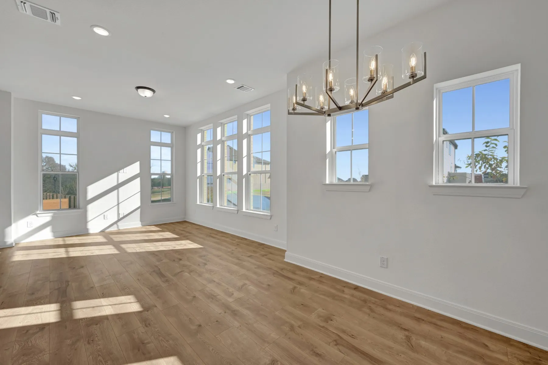Single Family Residence For Sale in Collin County , 4716 Maxwell Drive, Mc Kinney, Texas 75071, 3 Bedroom, 3 Bathroom, 2 Garage spaces, 1,755 Sqft, built in 2025, New Construction - Complete, mls#20990978, Real Estate Agent in Mc Kinney, Homes For Sale in Collin county, Homes For Sale in Mc Kinney, Realtor in Mc Kinney Texas, Real Estate Brokerage Independent Realty Texas, Luminita Cordes Realtor
