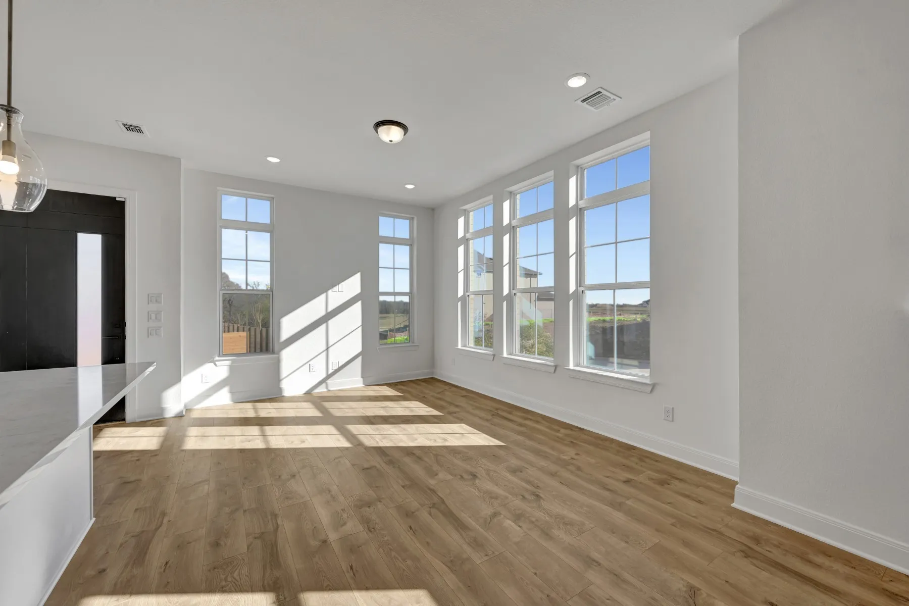 Single Family Residence For Sale in Collin County , 4716 Maxwell Drive, Mc Kinney, Texas 75071, 3 Bedroom, 3 Bathroom, 2 Garage spaces, 1,755 Sqft, built in 2025, New Construction - Complete, mls#20990978, Real Estate Agent in Mc Kinney, Homes For Sale in Collin county, Homes For Sale in Mc Kinney, Realtor in Mc Kinney Texas, Real Estate Brokerage Independent Realty Texas, Luminita Cordes Realtor