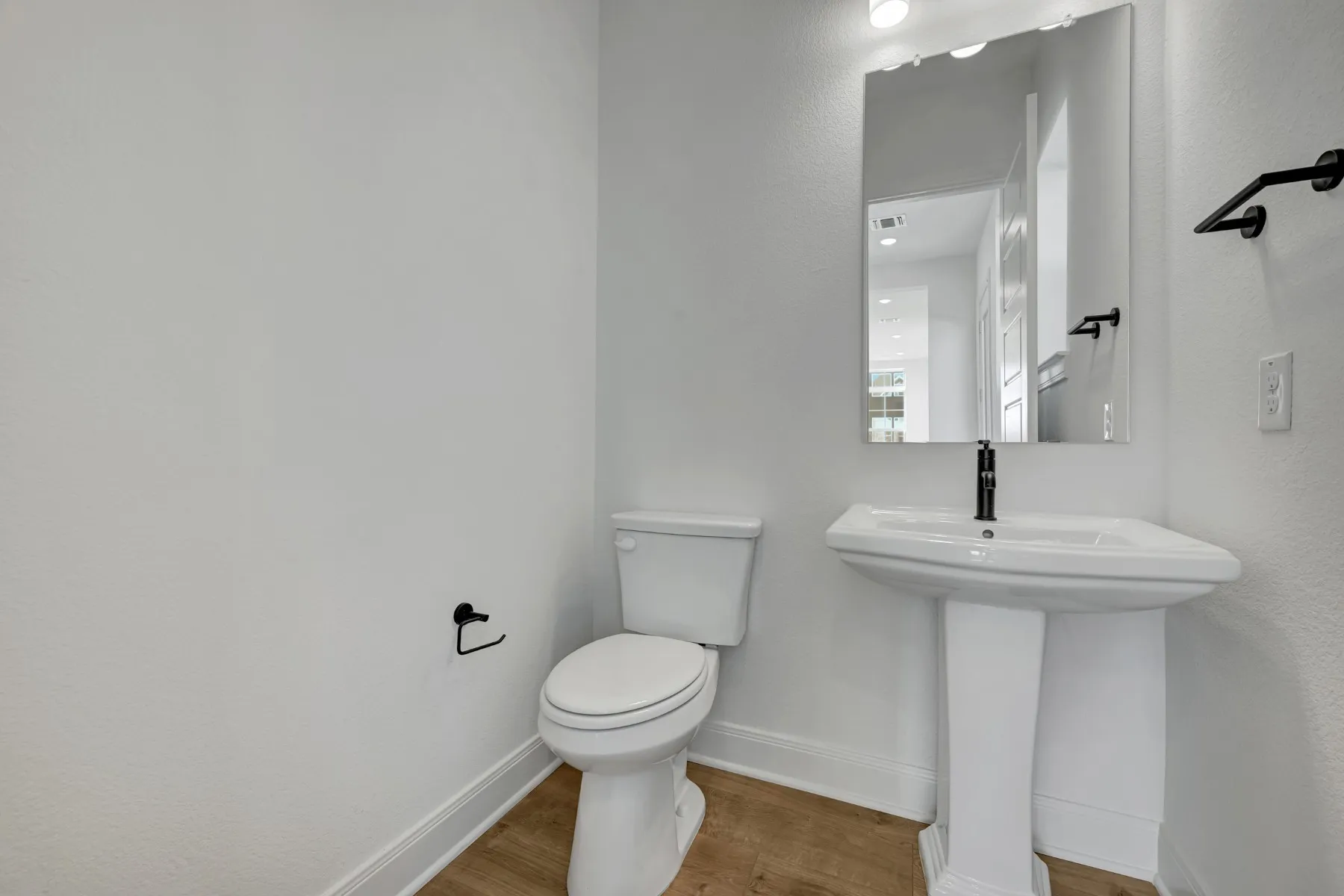 Single Family Residence For Sale in Collin County , 4716 Maxwell Drive, Mc Kinney, Texas 75071, 3 Bedroom, 3 Bathroom, 2 Garage spaces, 1,755 Sqft, built in 2025, New Construction - Complete, mls#20990978, Real Estate Agent in Mc Kinney, Homes For Sale in Collin county, Homes For Sale in Mc Kinney, Realtor in Mc Kinney Texas, Real Estate Brokerage Independent Realty Texas, Luminita Cordes Realtor